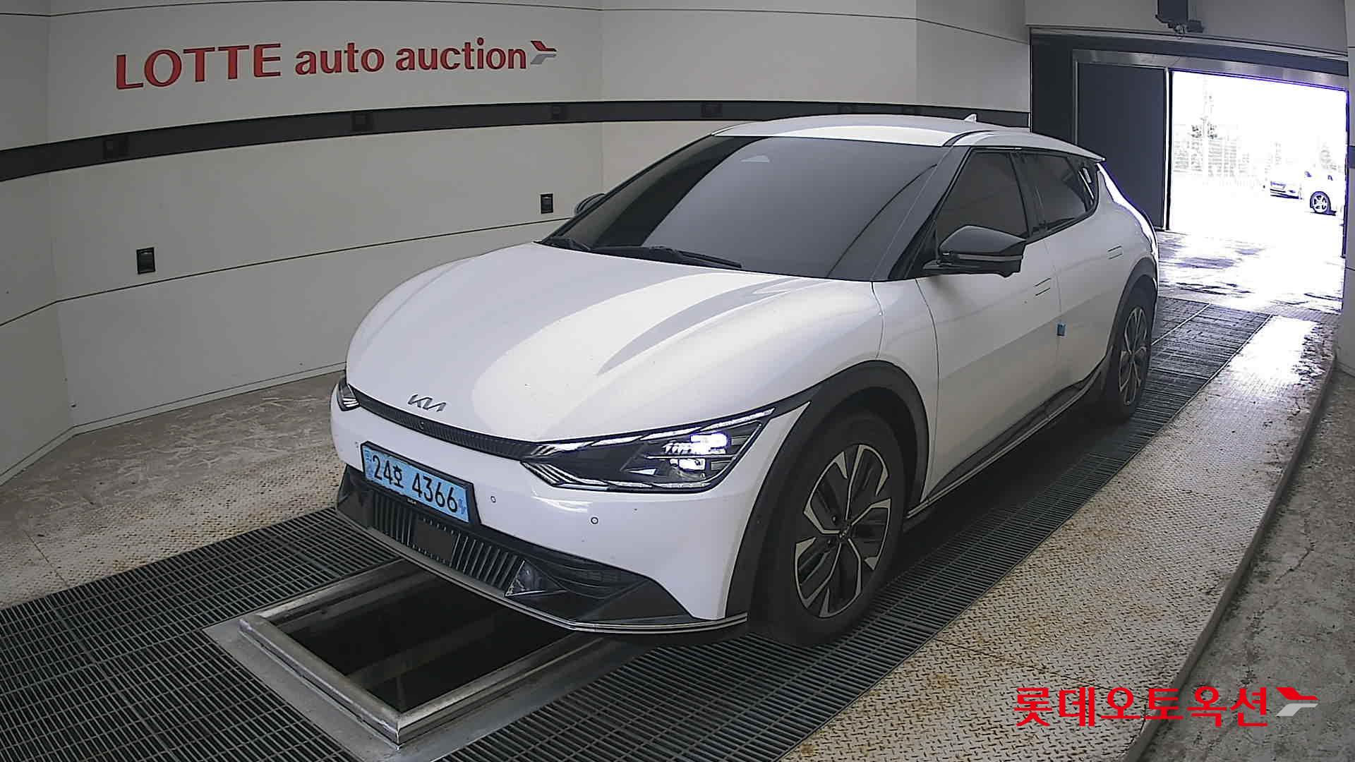 2023 - kia ev6