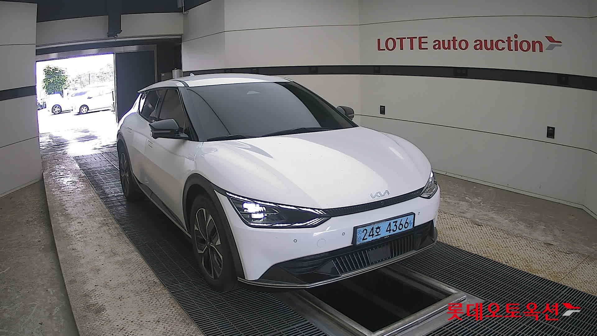 2023 - kia ev6