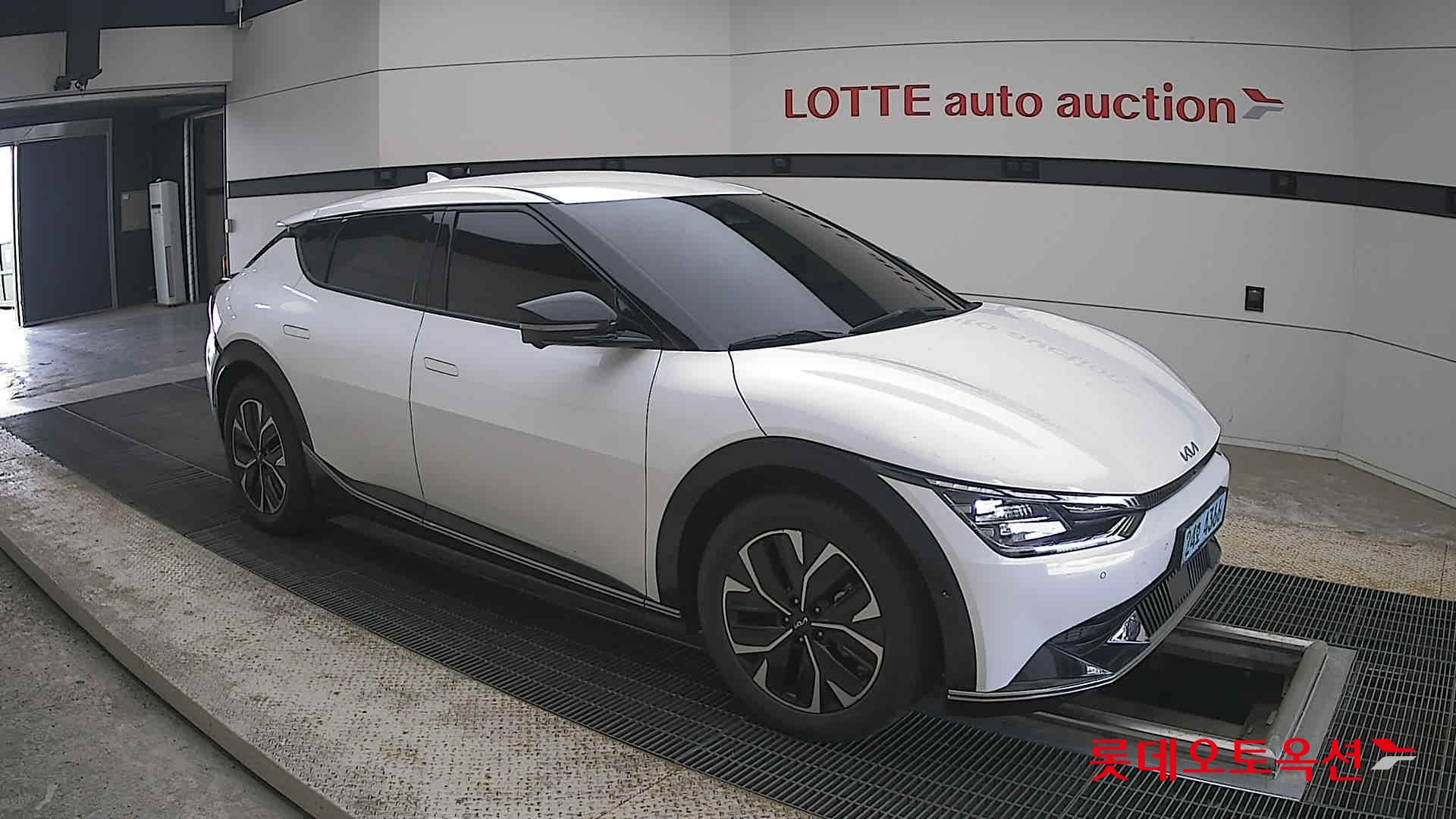 2023 - kia ev6
