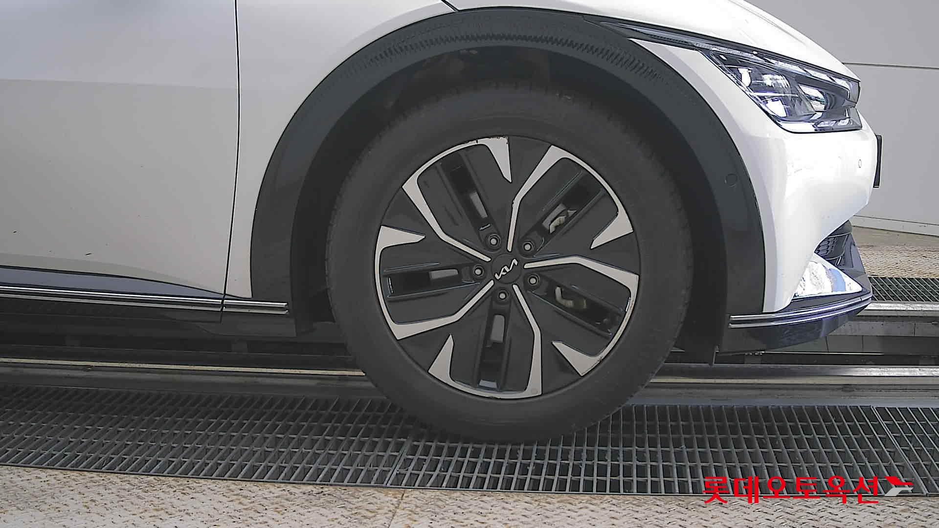 2023 - kia ev6
