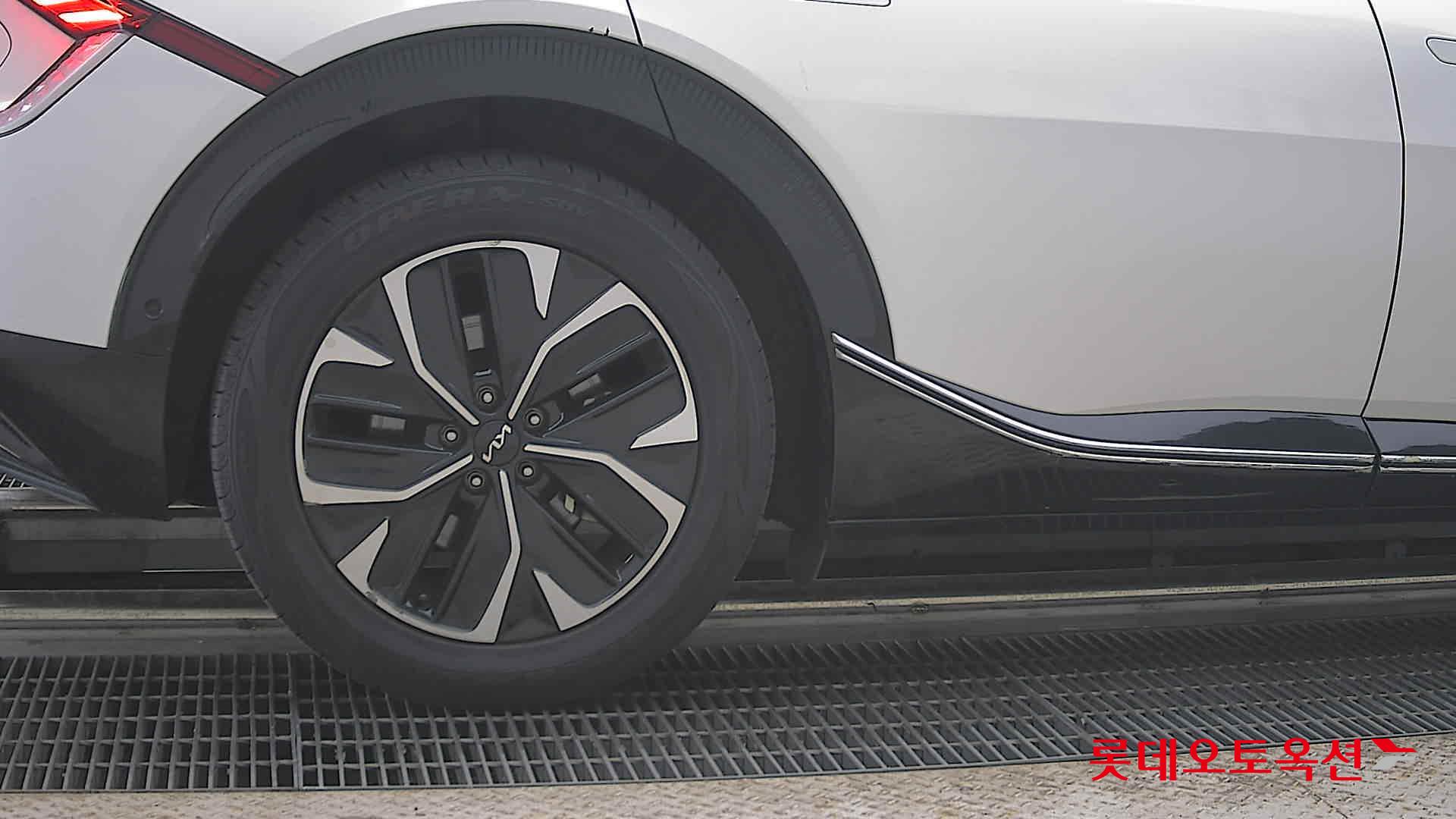 2023 - kia ev6