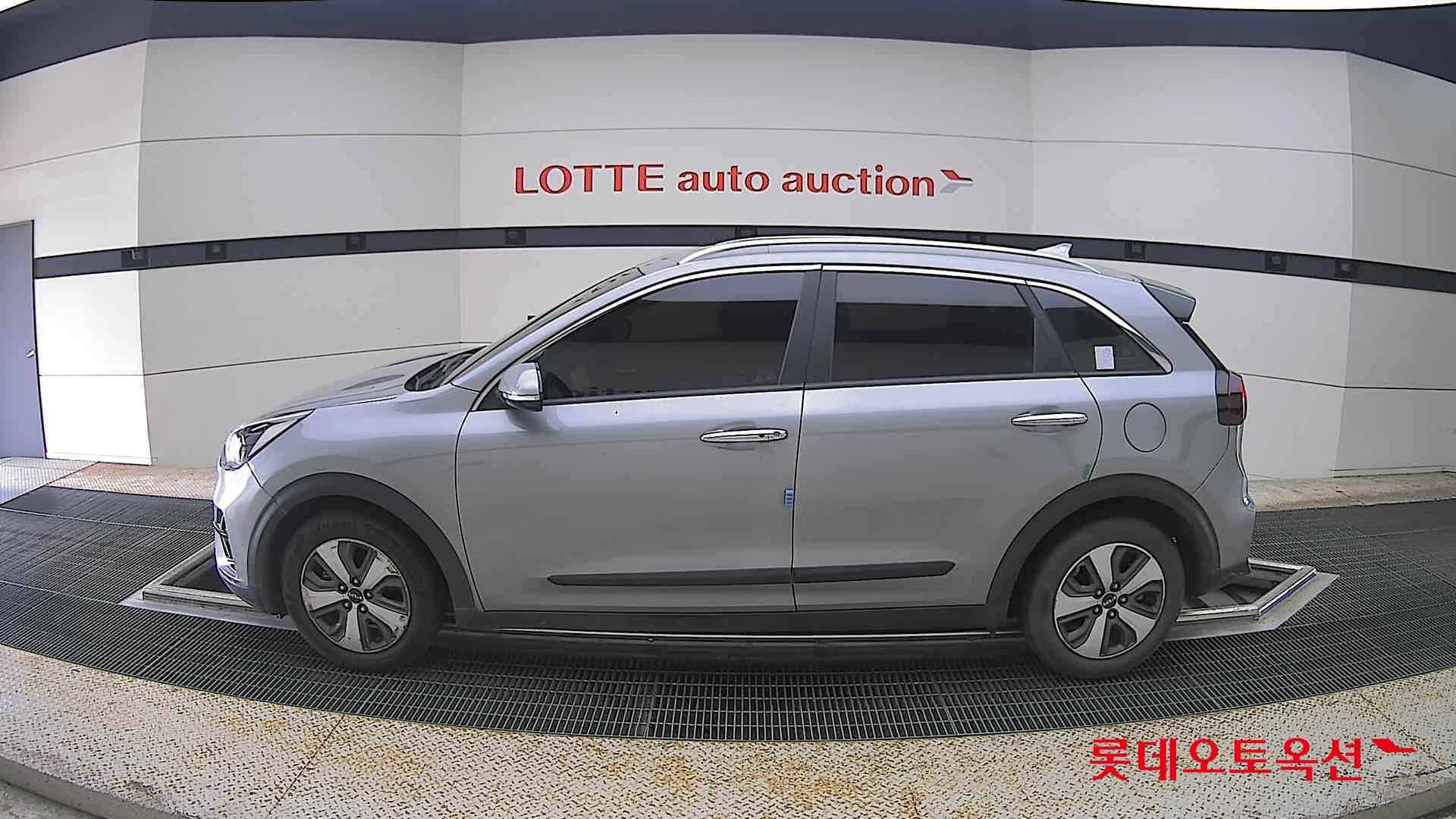 2022 - kia niro