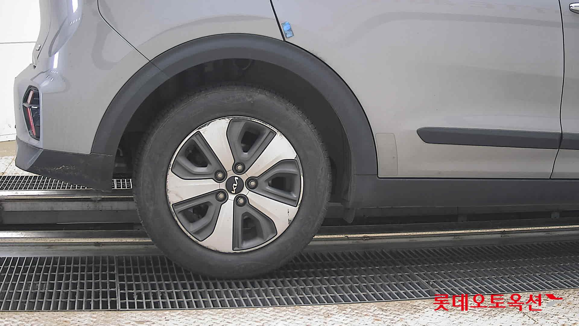 2022 - kia niro
