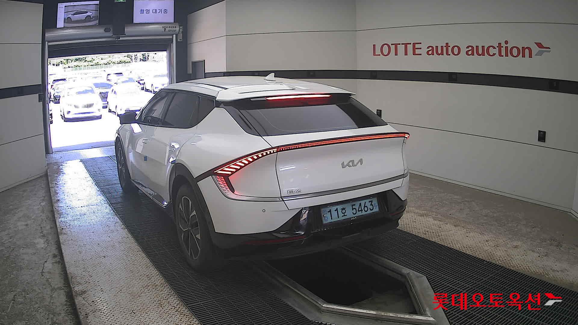 2022 - kia ev6