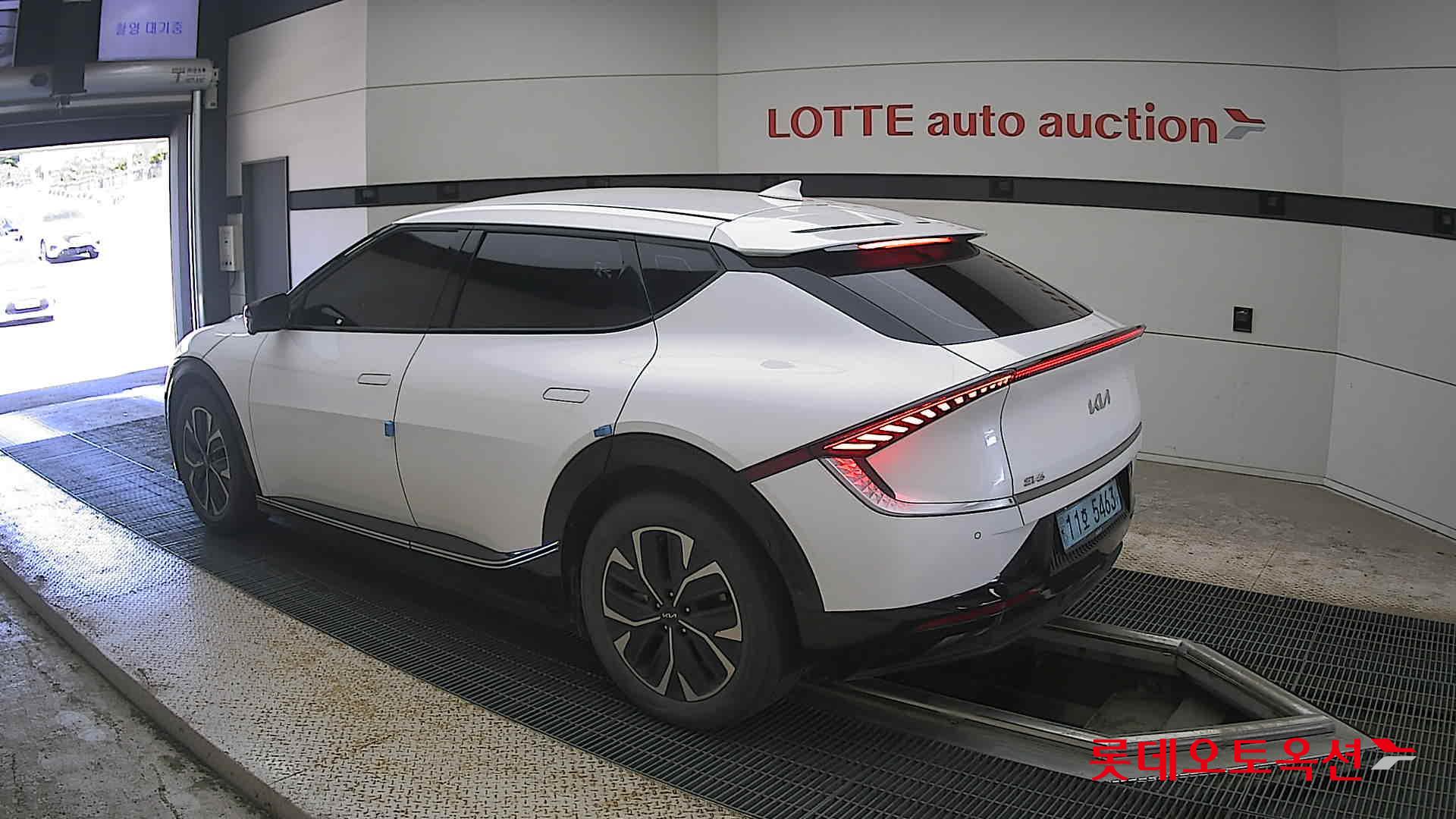 2022 - kia ev6