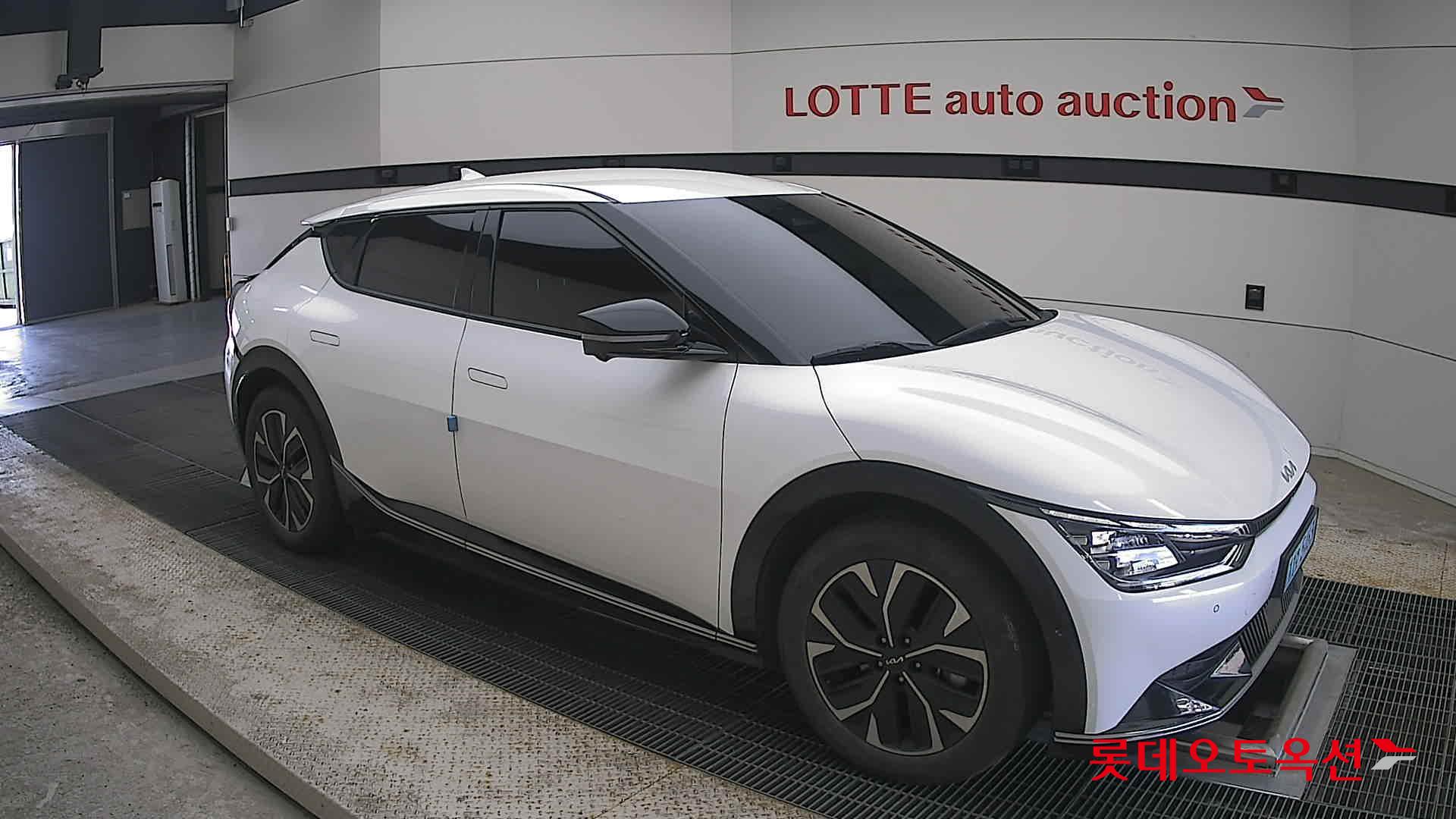 2022 - kia ev6