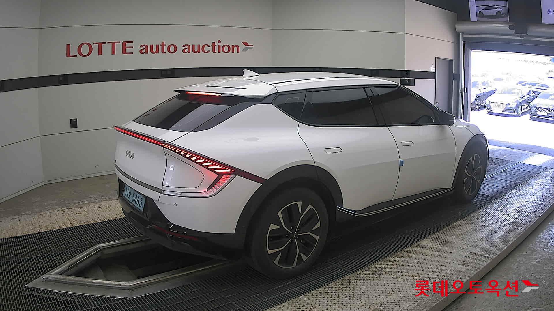 2022 - kia ev6