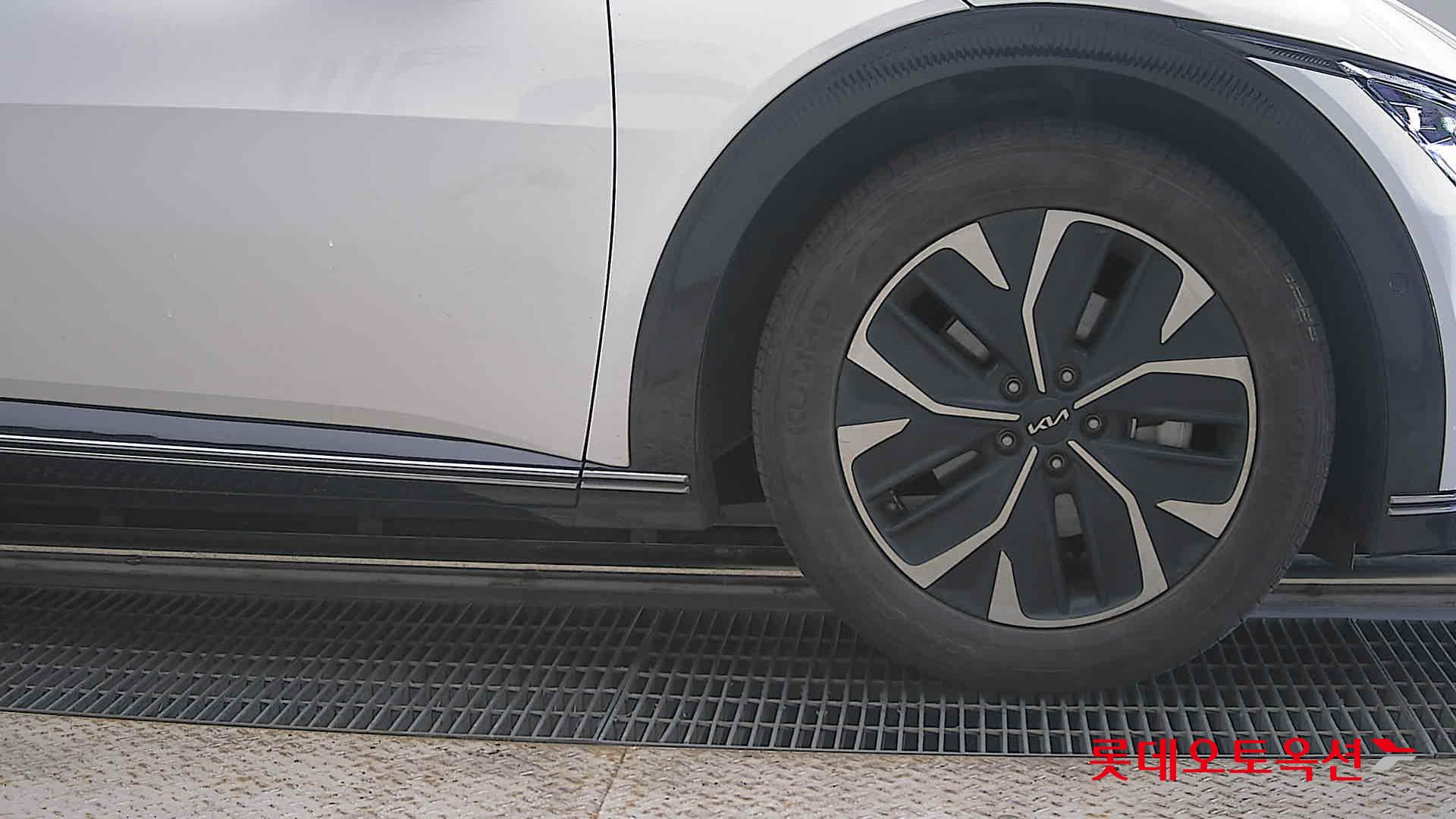2022 - kia ev6