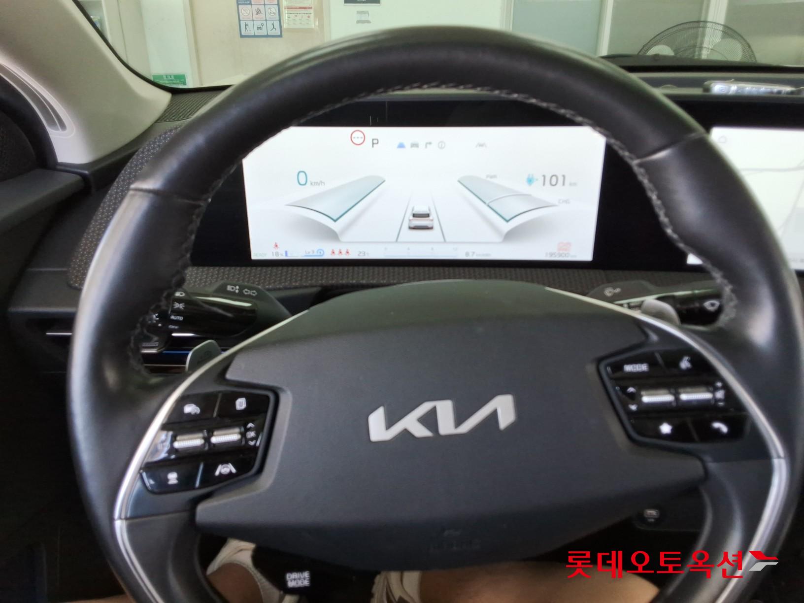 2022 - kia ev6