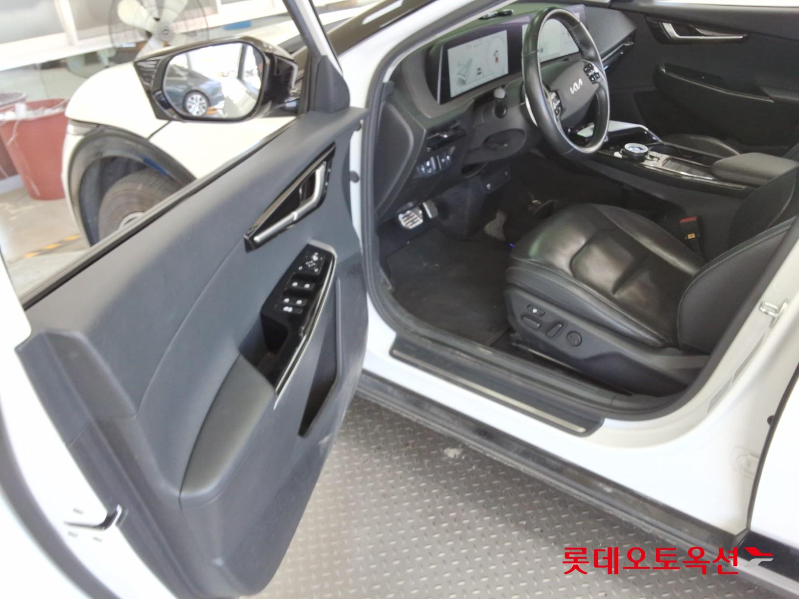 2022 - kia ev6
