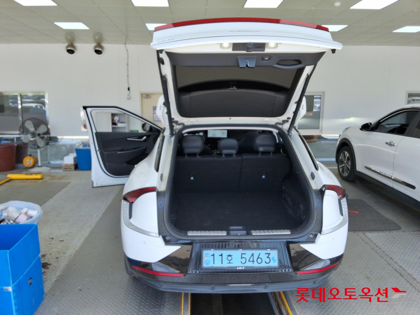 2022 - kia ev6