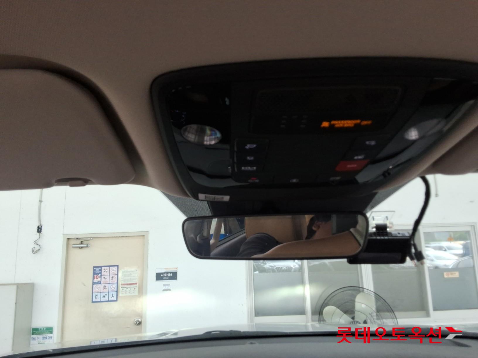 2022 - kia carnival
