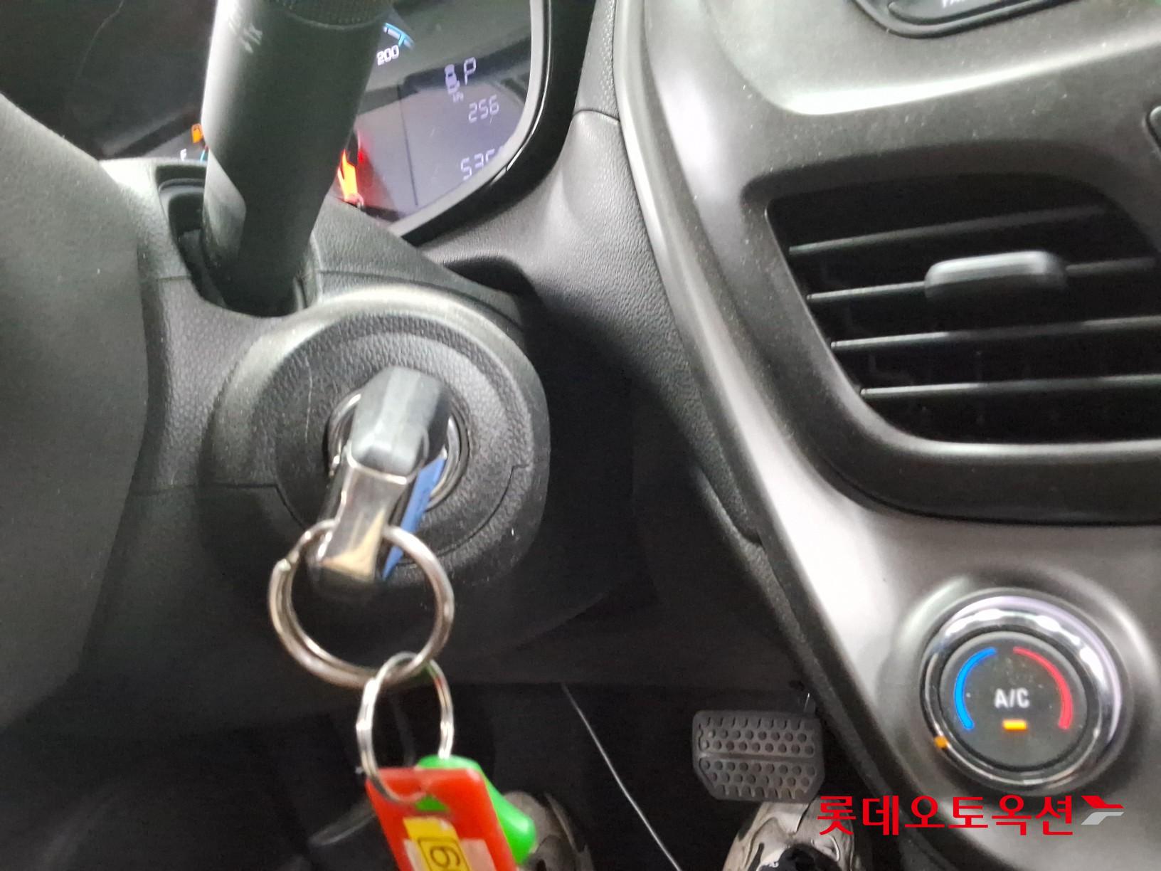 2019 - chevrolet spark