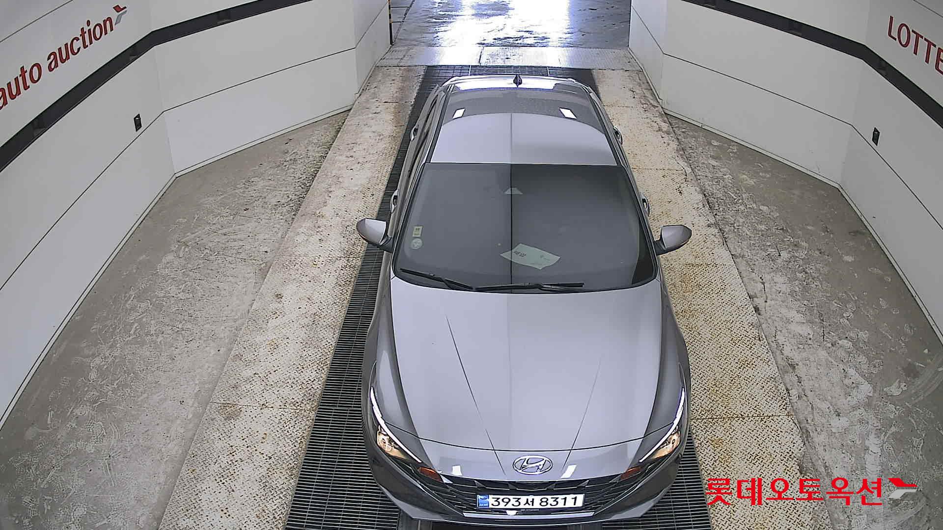 Hyundai Elantra - 7