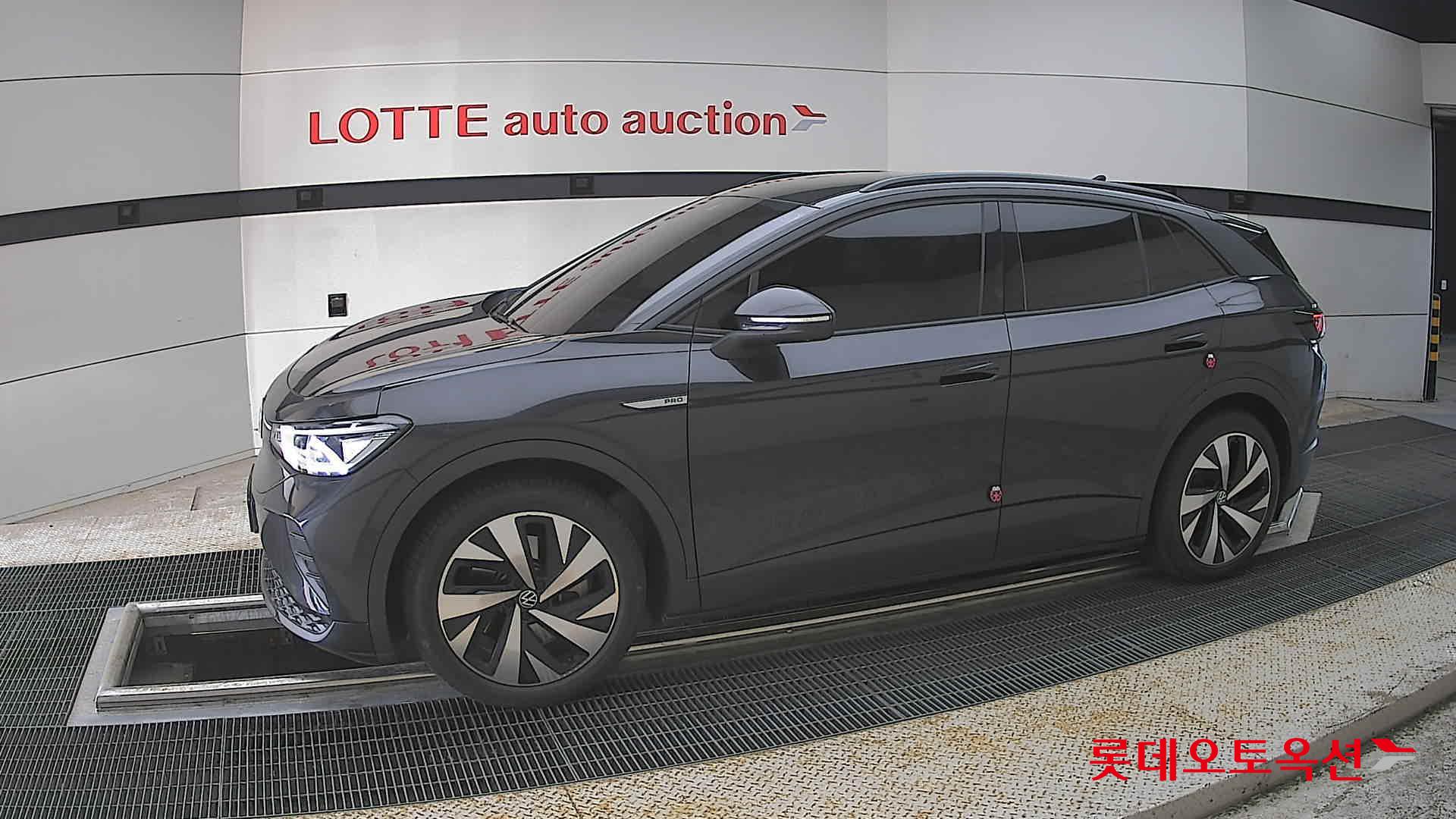 Volkswagen ID.4 - 12