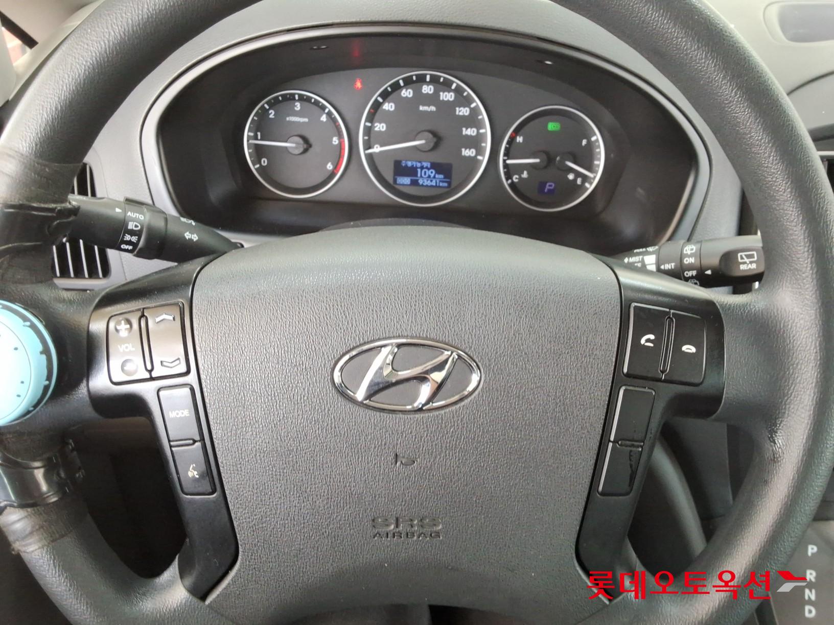 2019 - hyundai grand starex