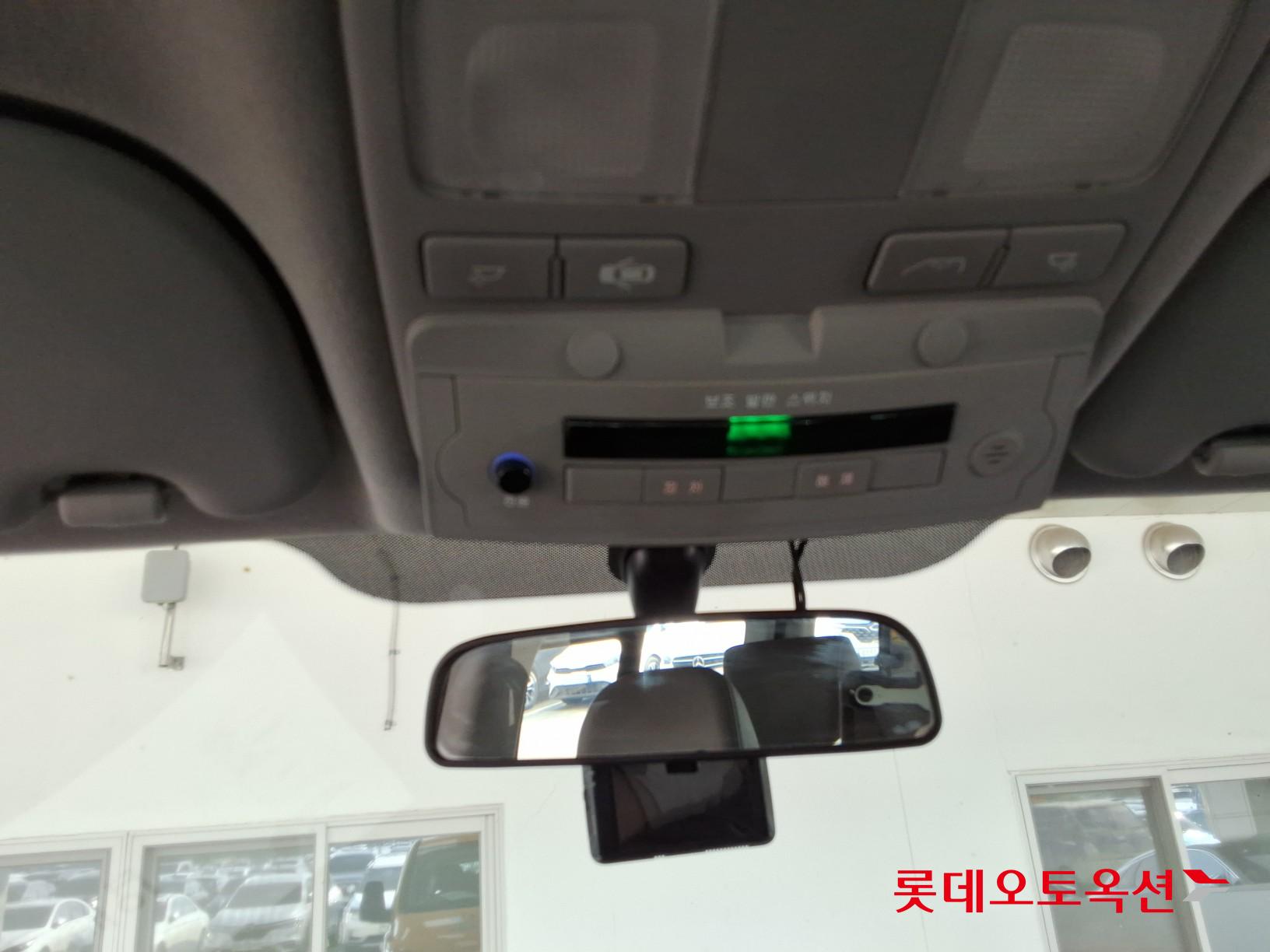 2019 - hyundai grand starex