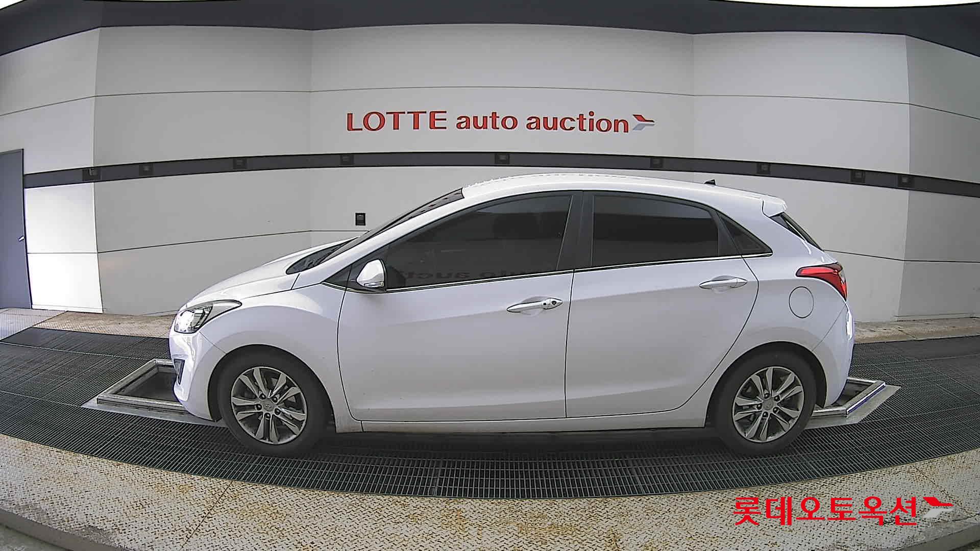 Hyundai i30 - 13