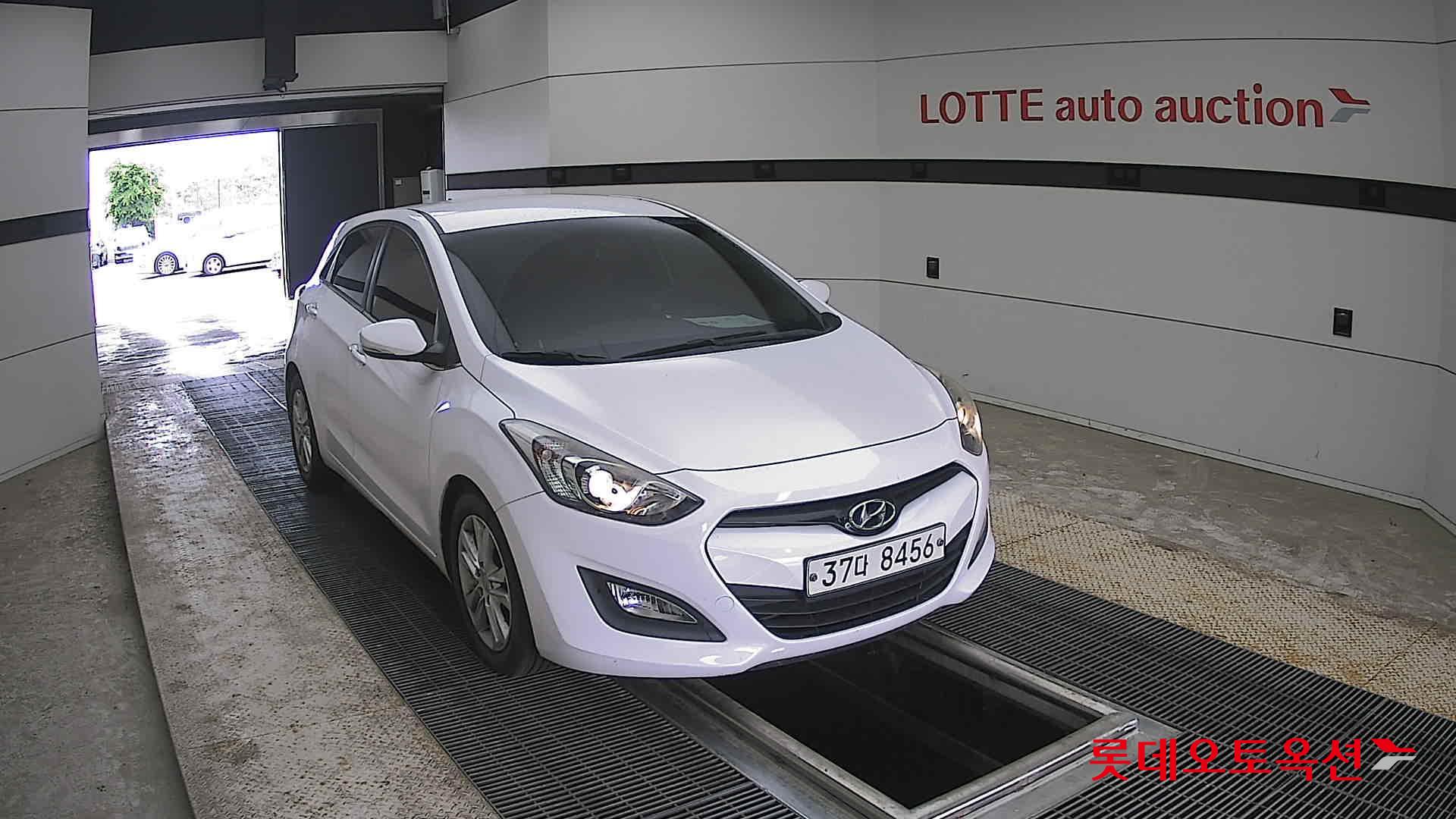 Hyundai i30 - 24