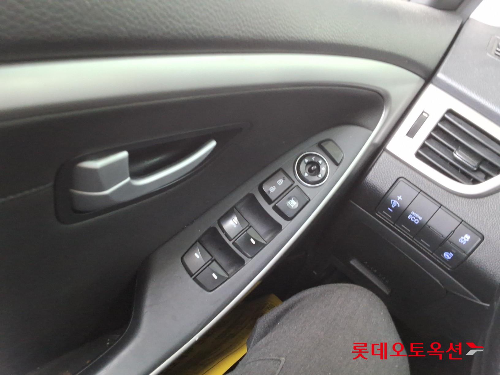 Hyundai i30 - 29
