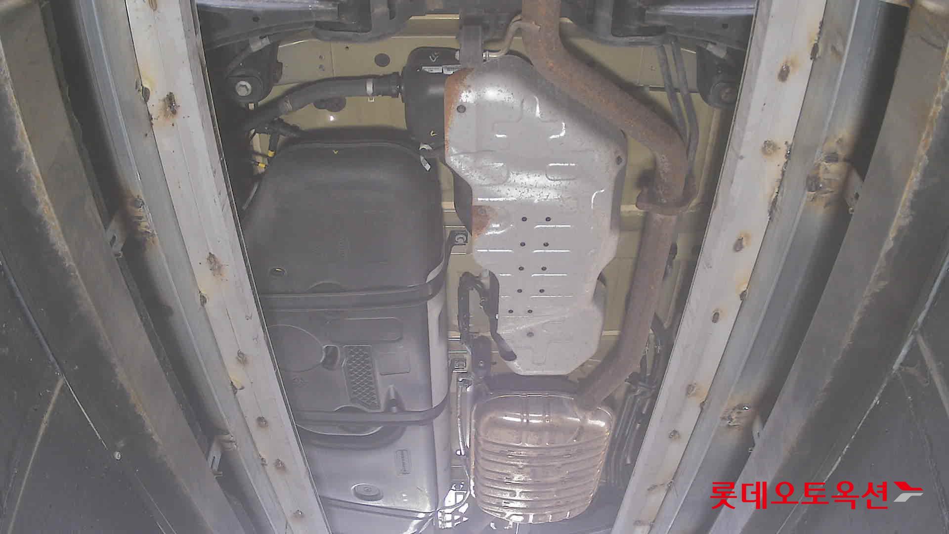 Kia New Carnival - 2