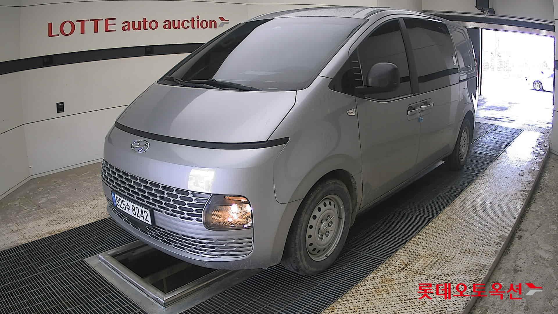 Hyundai Staria - 3