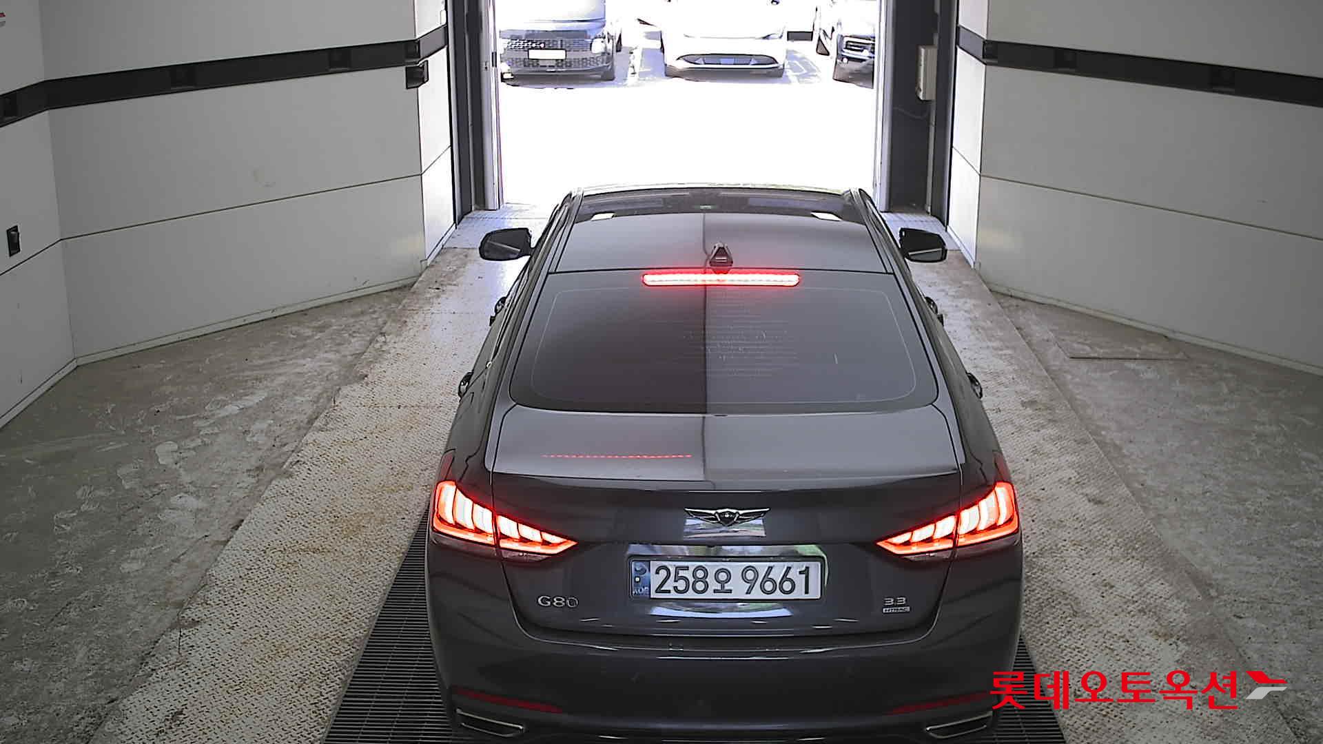 Genesis G80 - 17