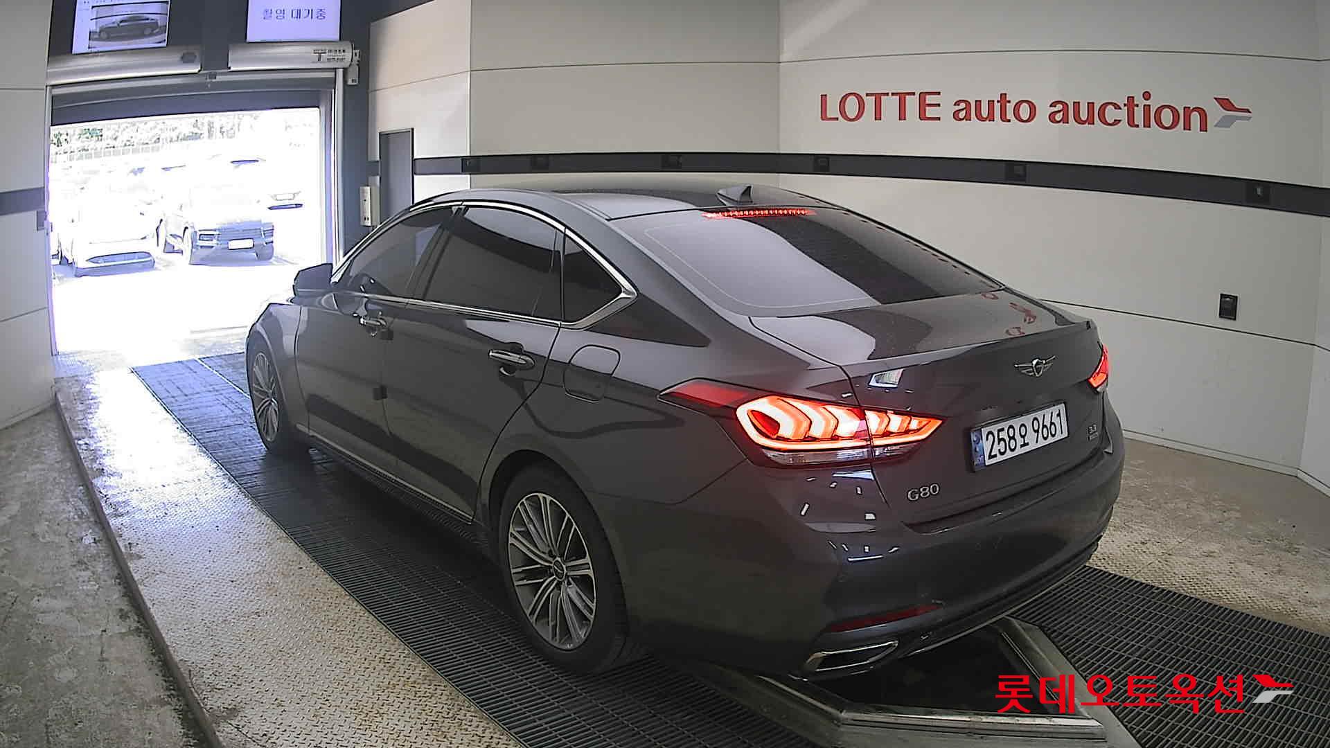 Genesis G80 - 4