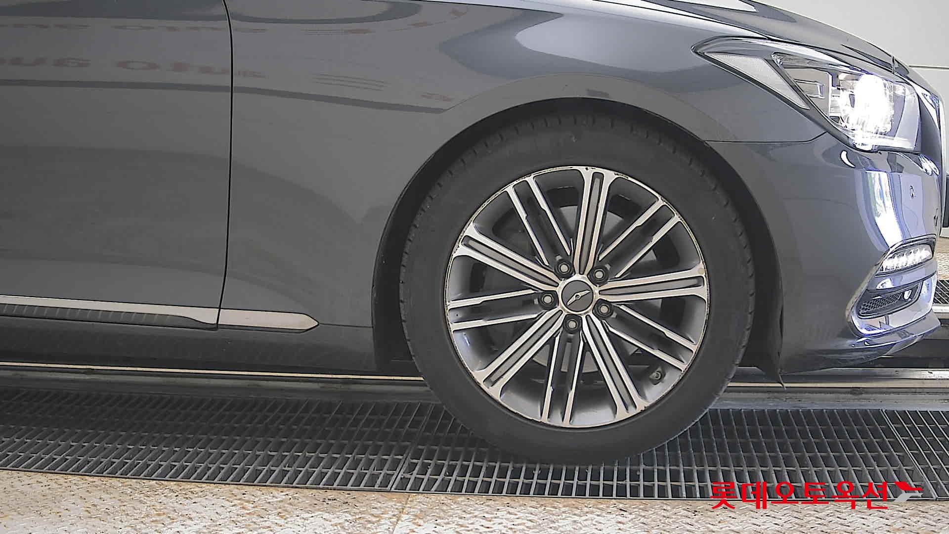 Genesis G80 - 27