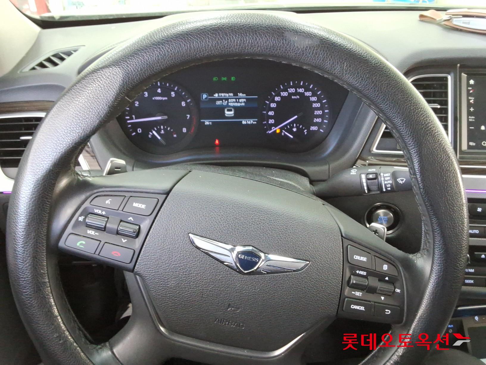 Genesis G80 - 30