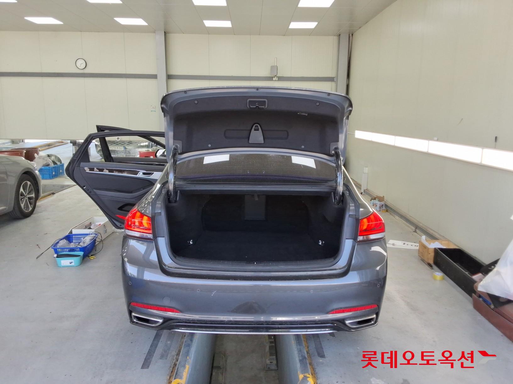 Genesis G80 - 9