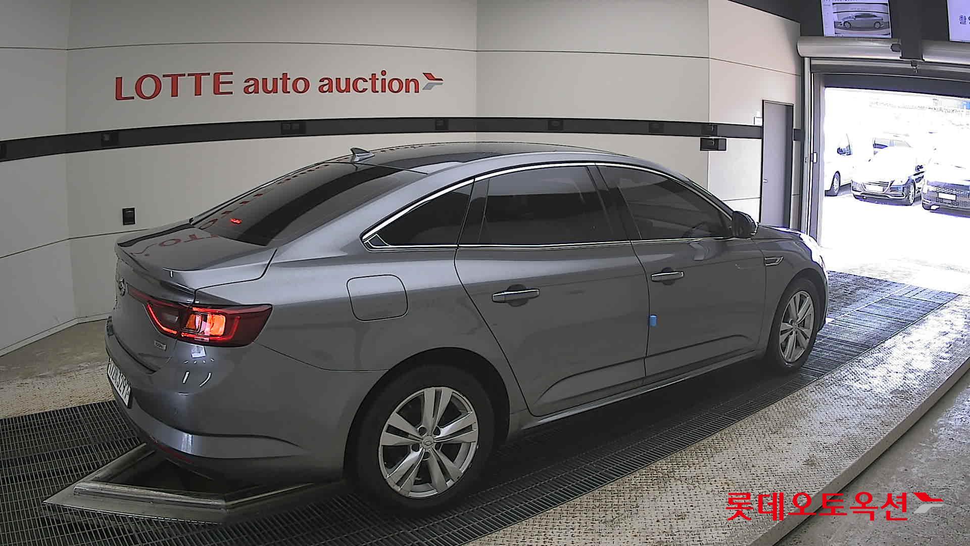 Renault Samsung SM6 - 19