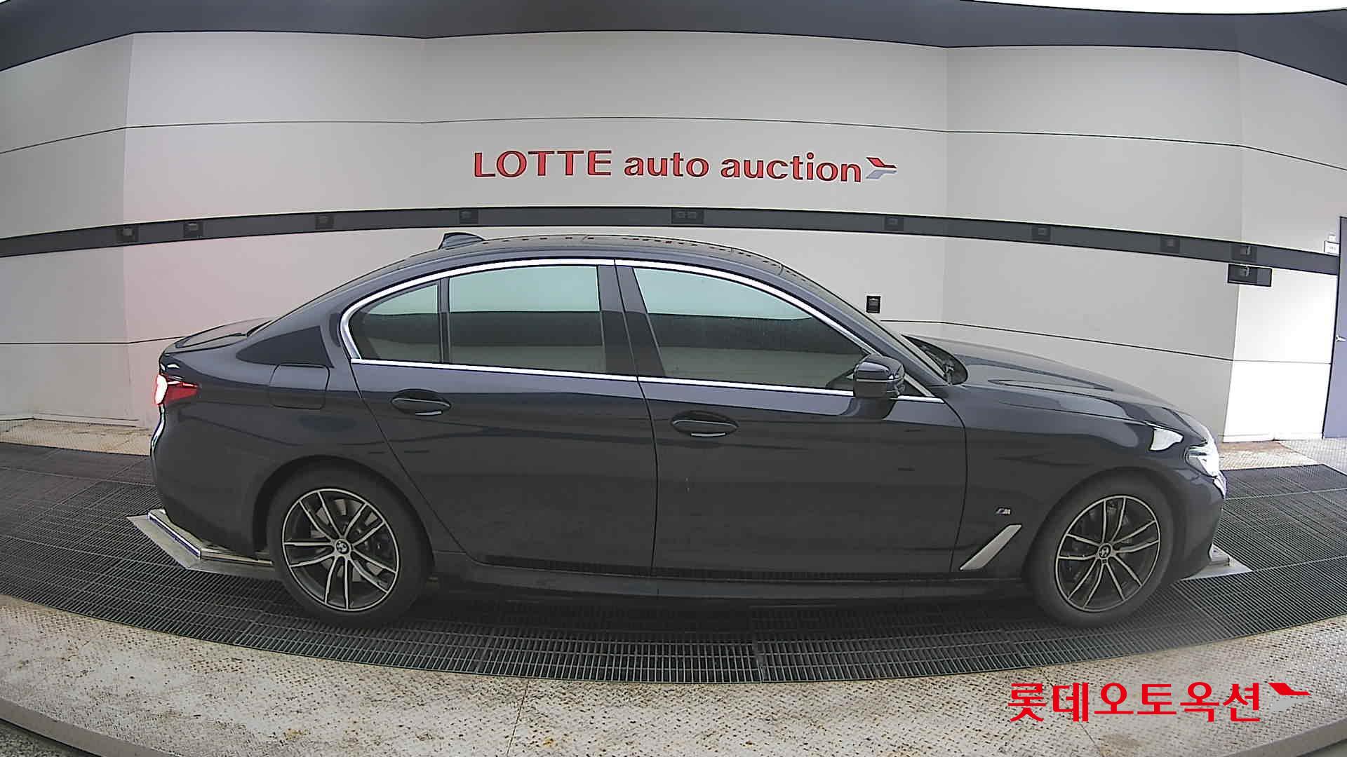 2022 - bmw 520i