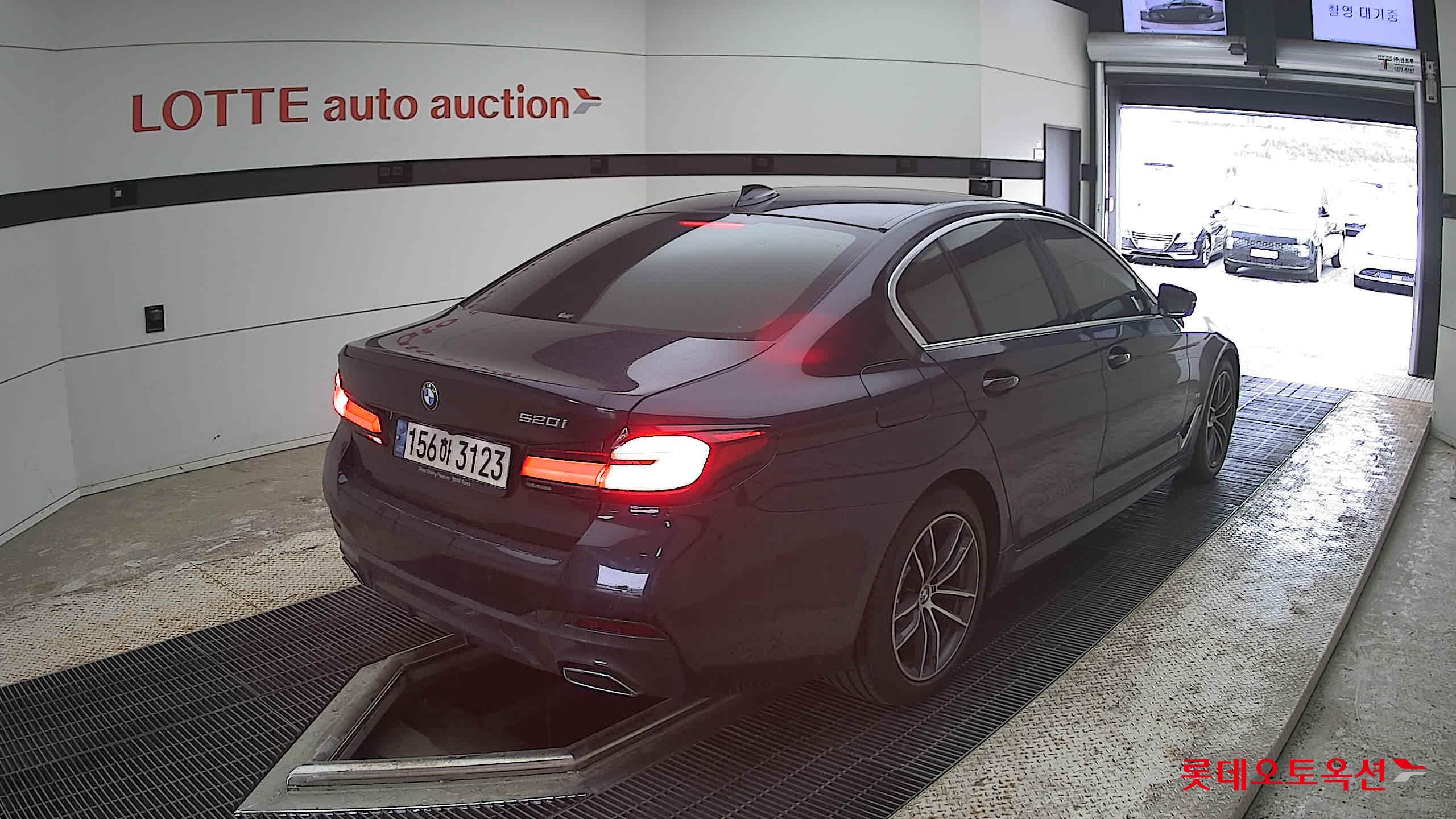 2022 - bmw 520i