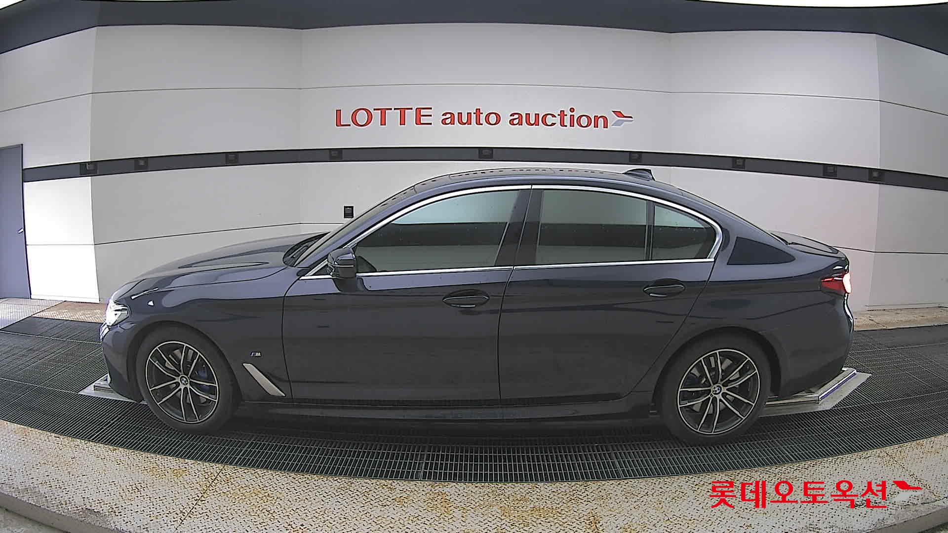 2022 - bmw 520i
