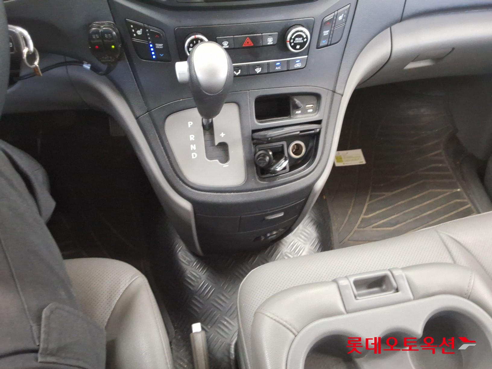 2017 - hyundai grand starex