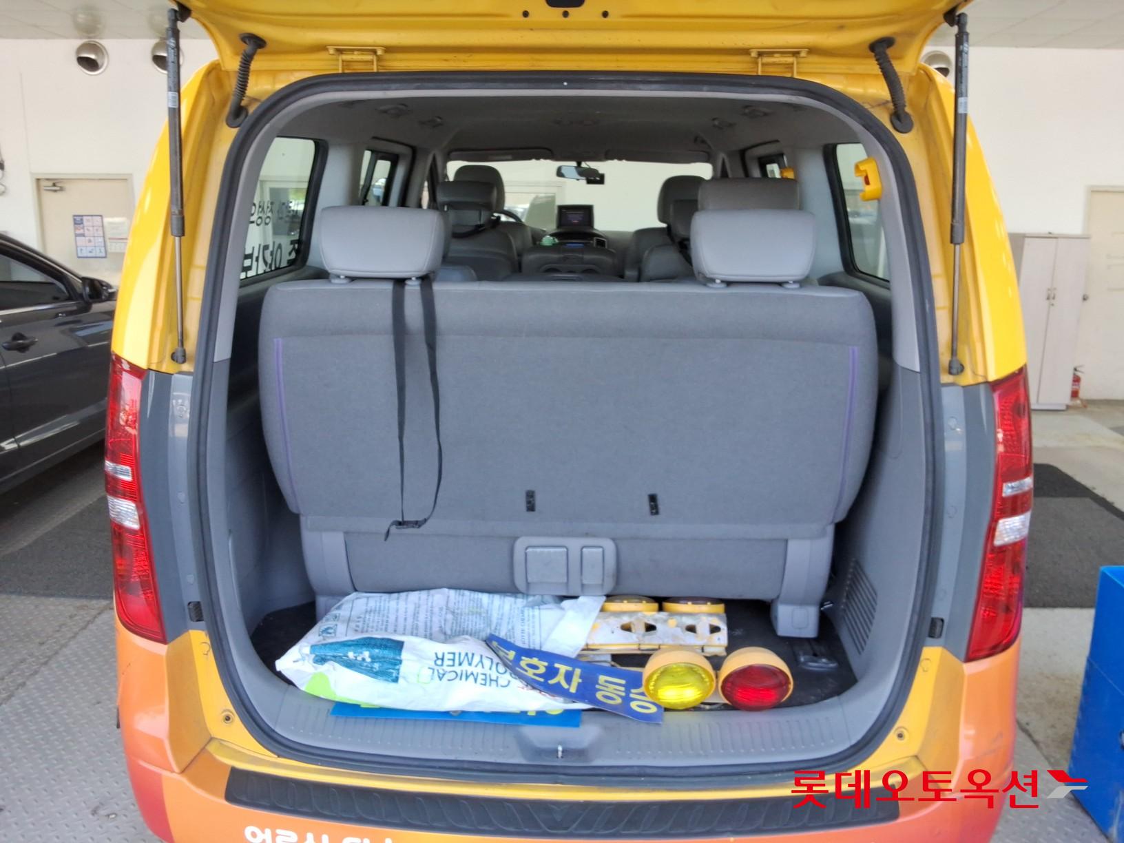 2017 - hyundai grand starex