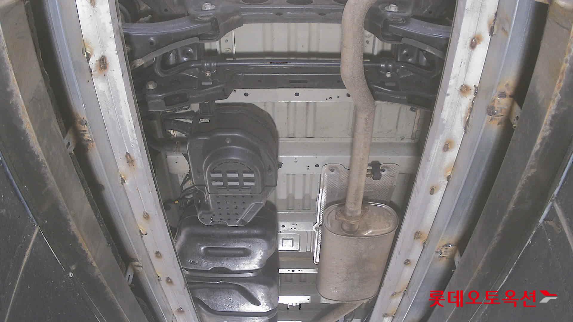 هيونداي ستاريا - 2