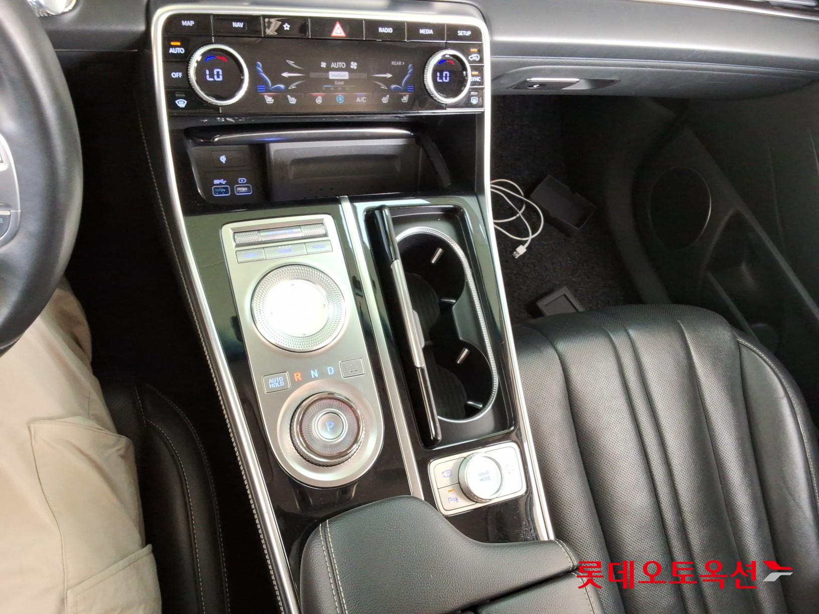 Genesis GV80 - 34