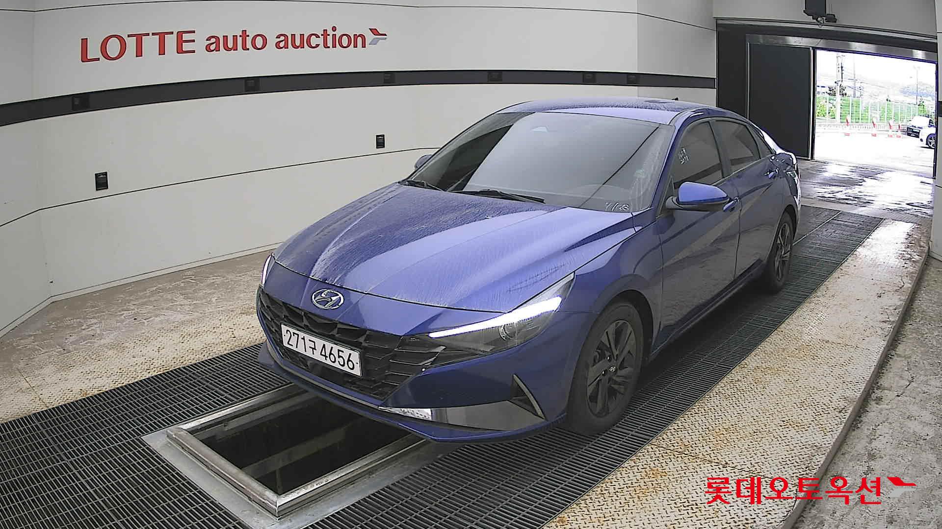 Hyundai Elantra - 3