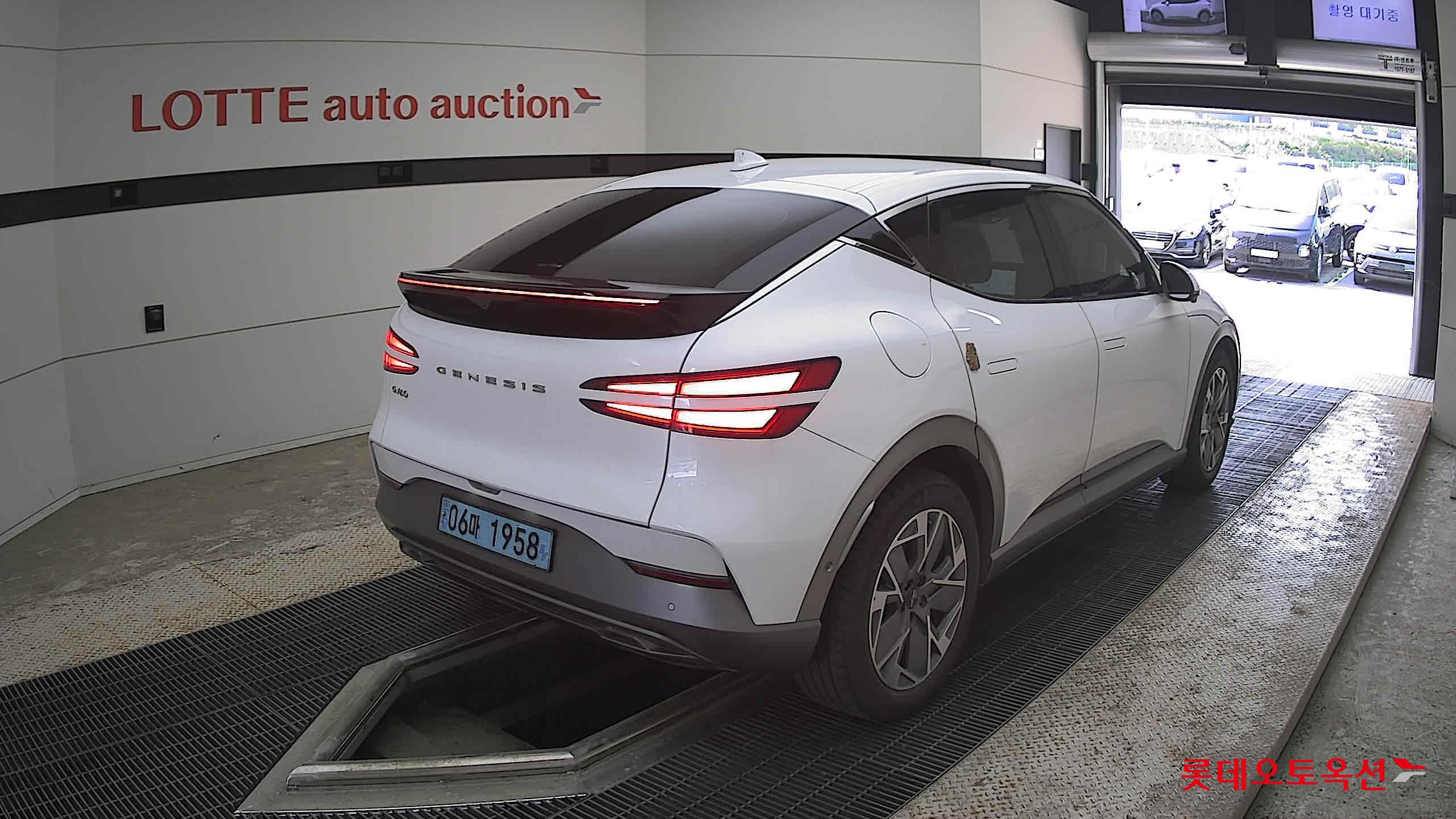 Genesis GV60 - 5