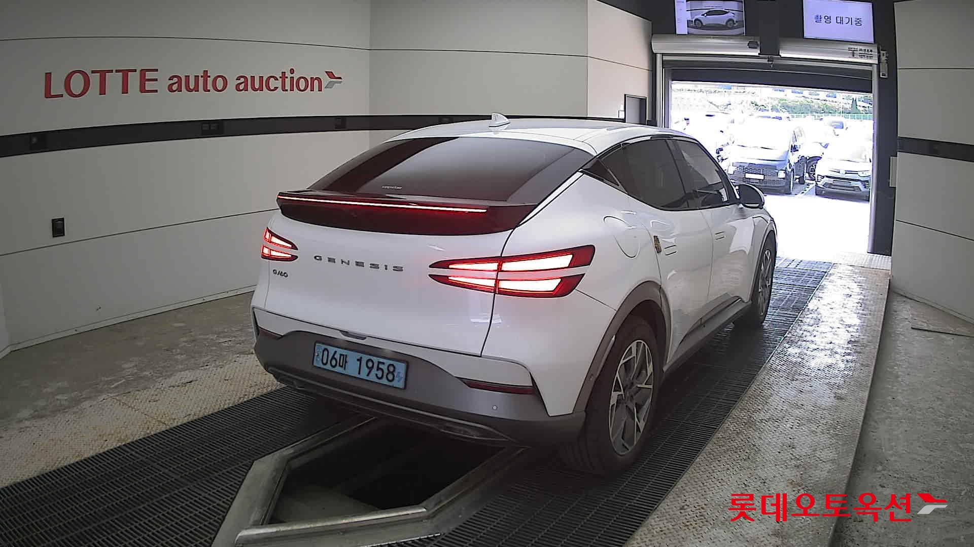 Genesis GV60 - 18
