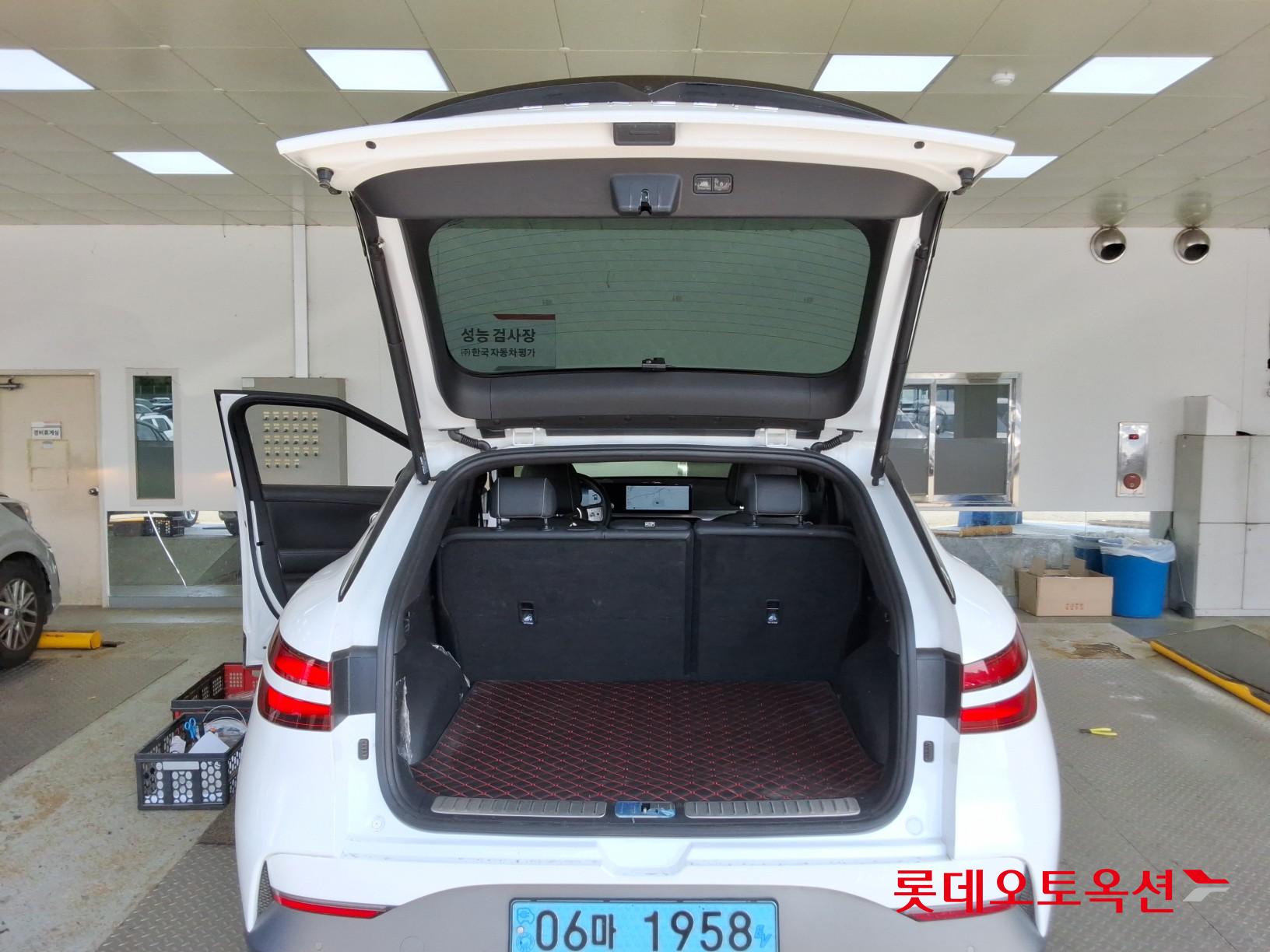 Genesis GV60 - 9