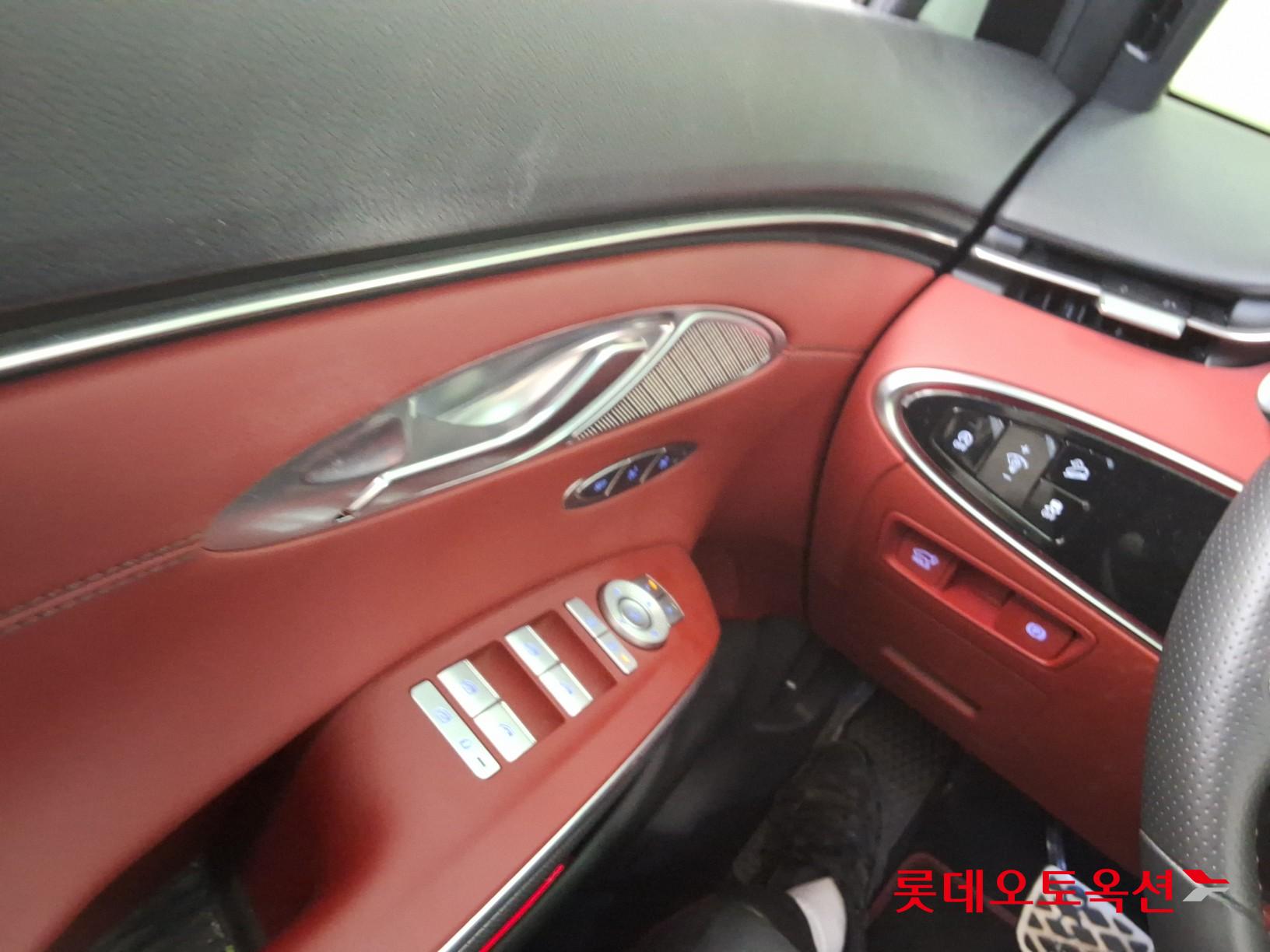 Genesis GV70 - 29