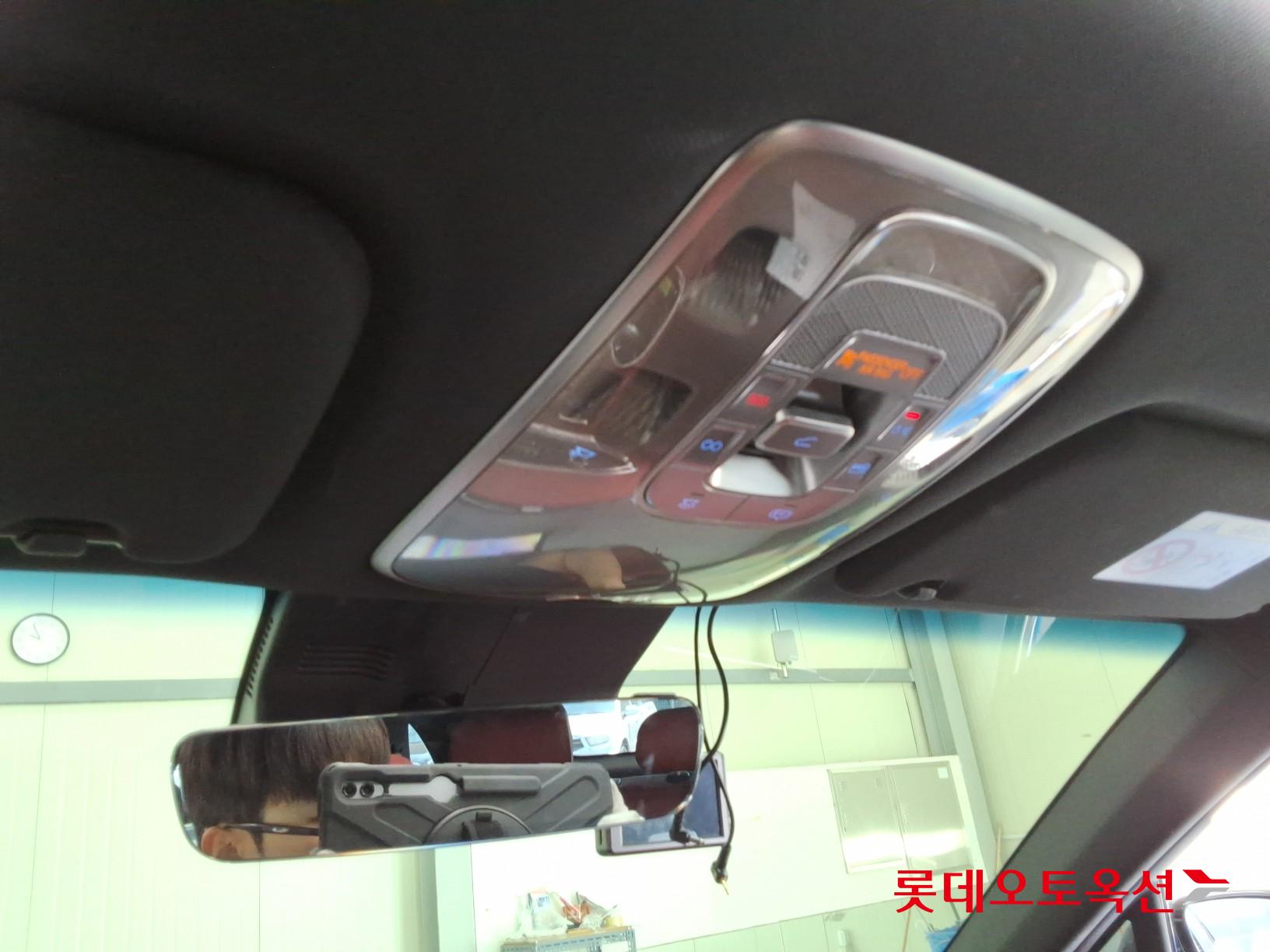 Genesis GV70 - 32