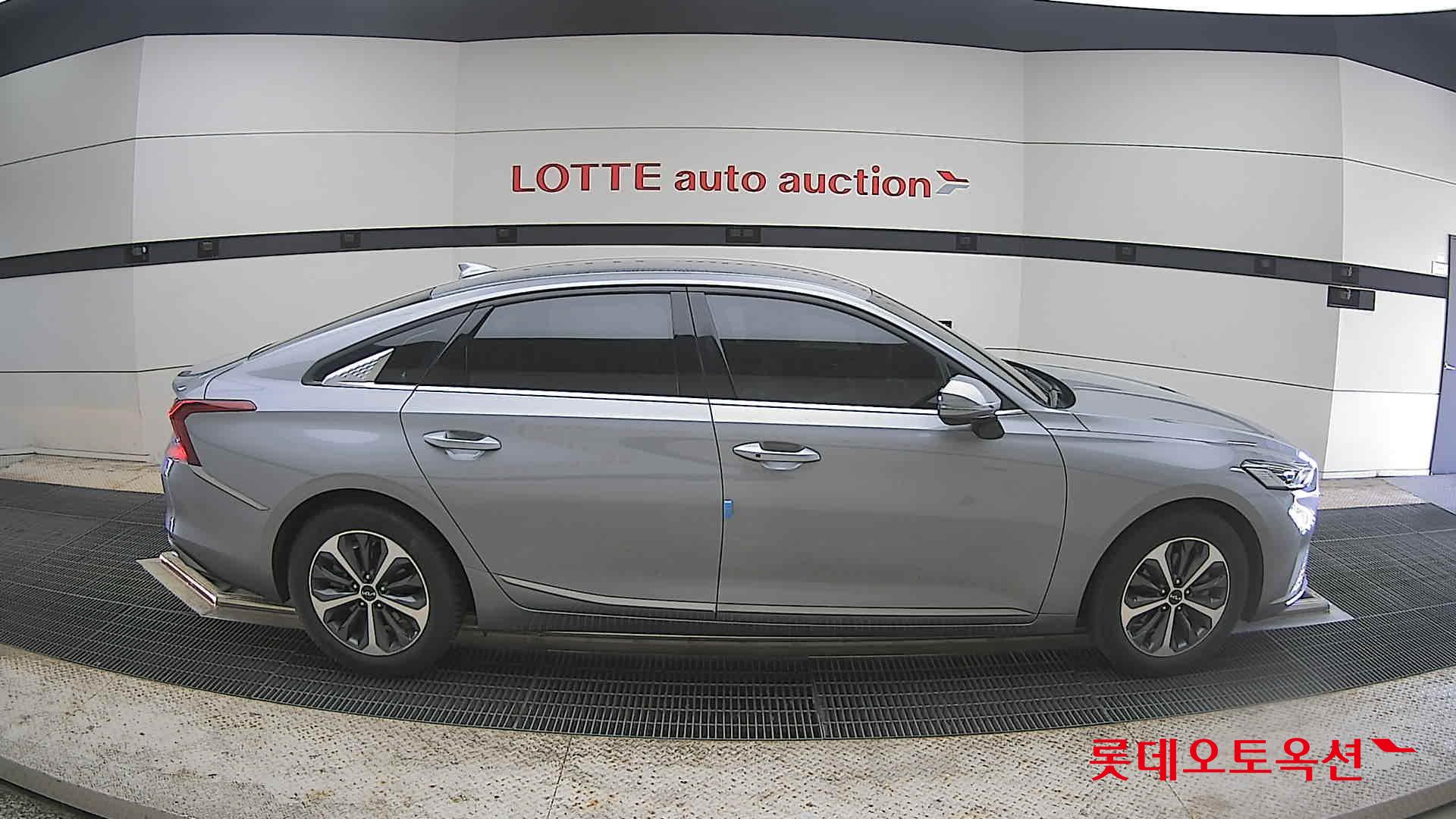Kia K8 - 21