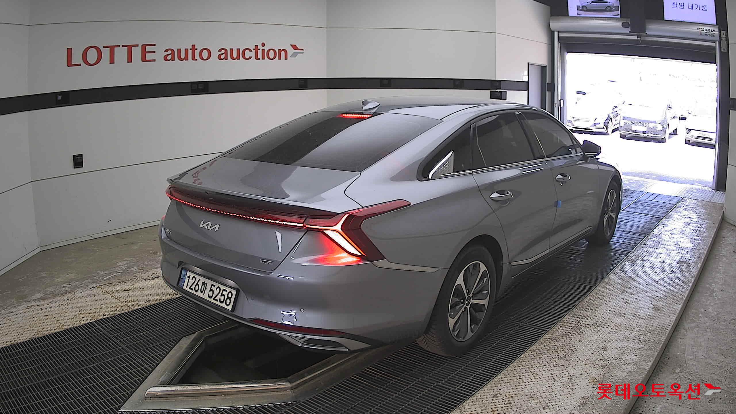 Kia K8 - 5