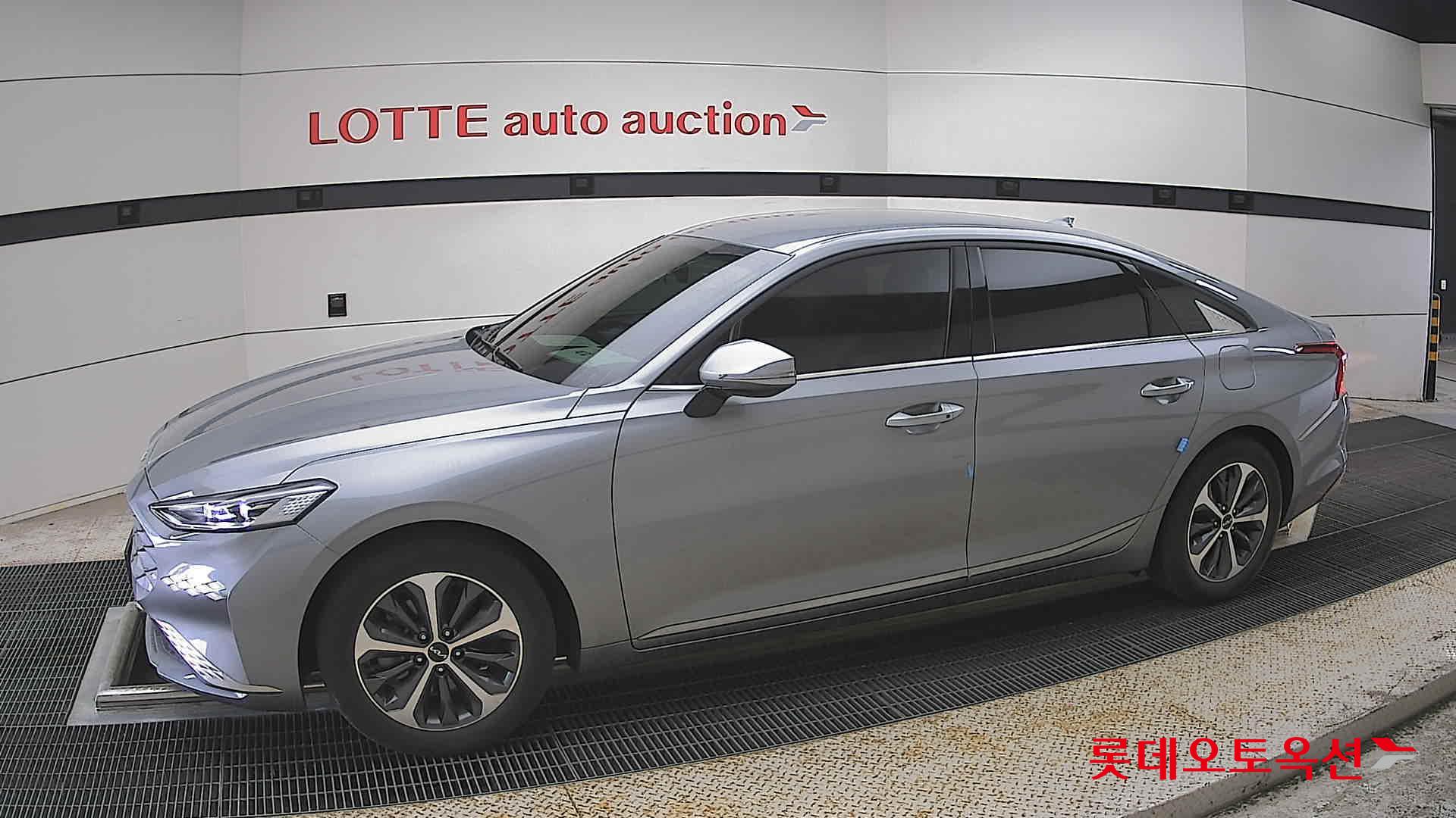 Kia K8 - 12