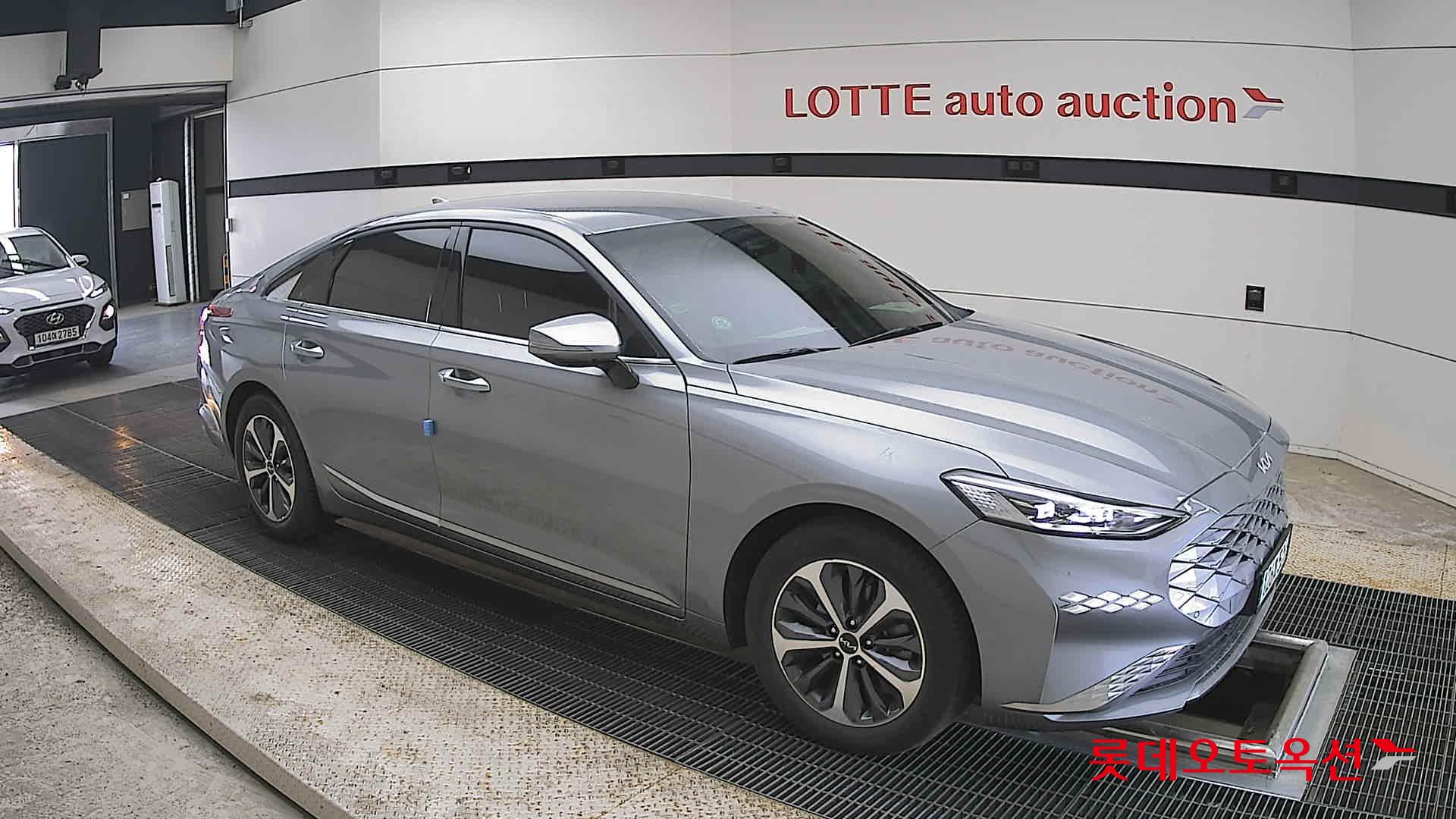 Kia K8 - 23