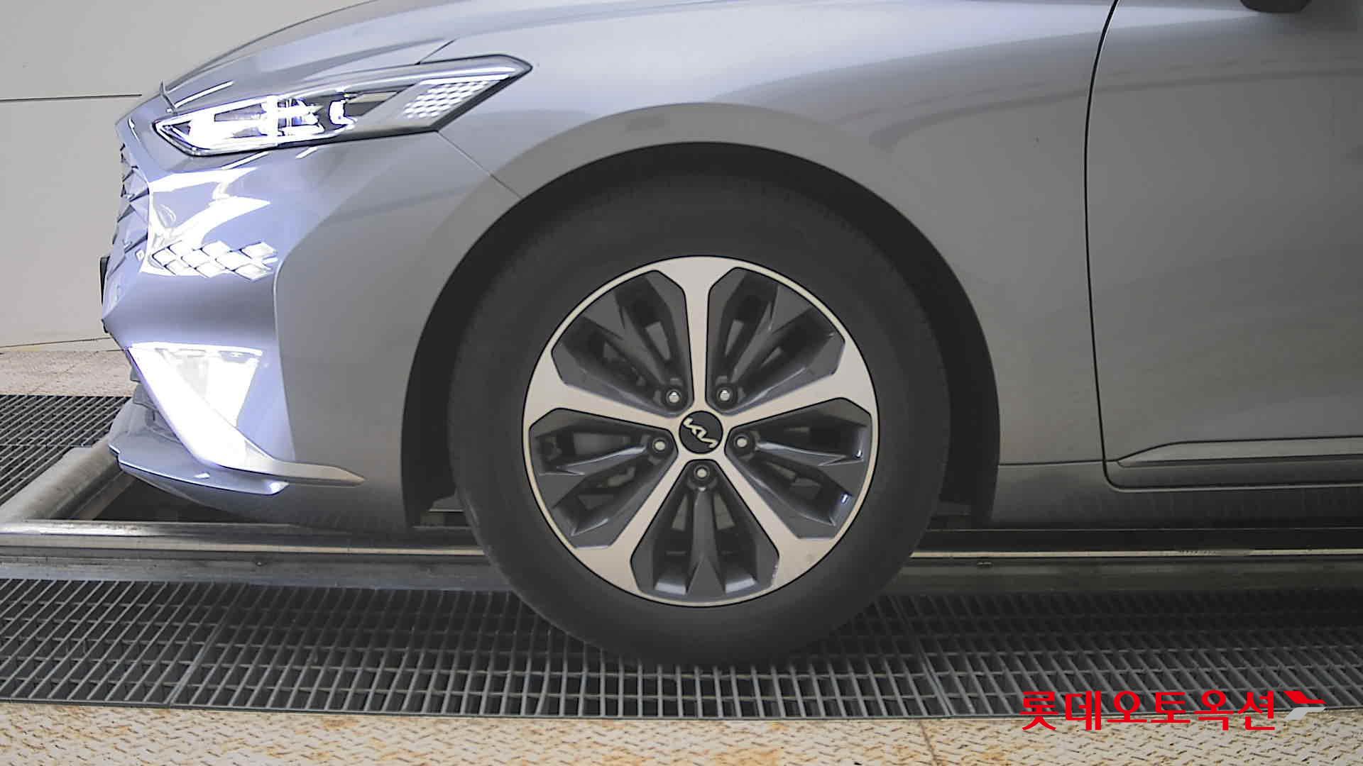 Kia K8 - 25